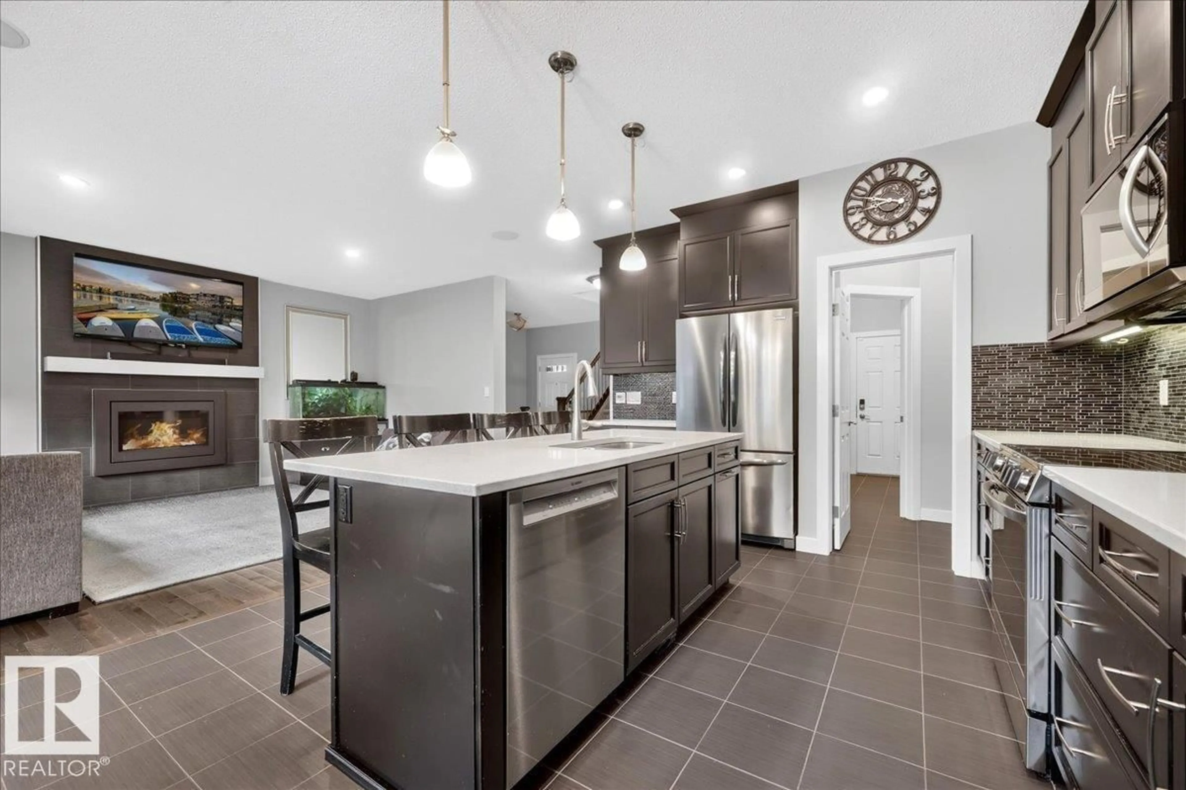 Contemporary kitchen, ceramic/tile floor for SW - 6703 20 AV, Edmonton Alberta T6X0T4