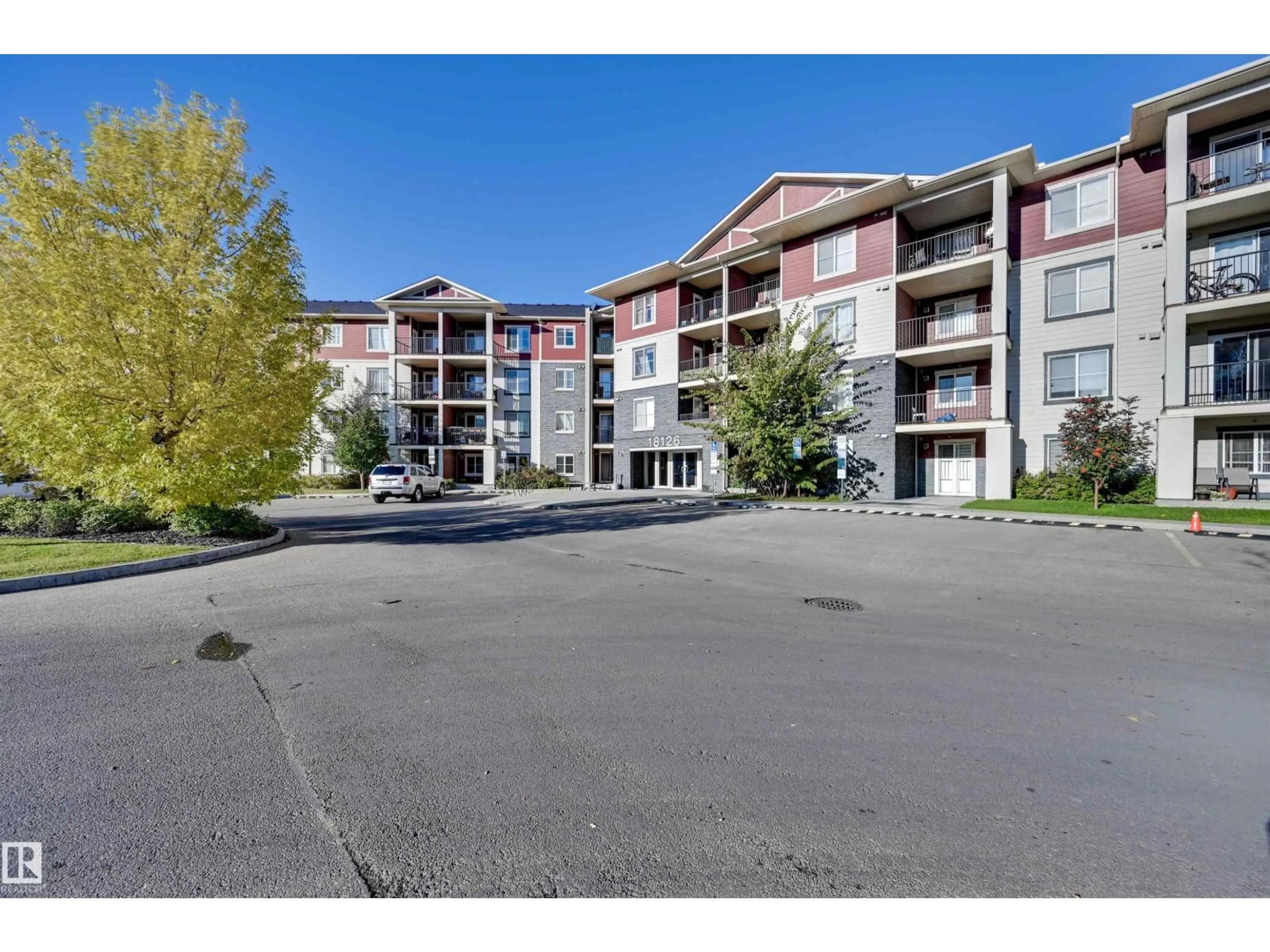A pic from outside/outdoor area/front of a property/back of a property/a pic from drone, unknown for 319 18126 77 ST NW, Edmonton Alberta T5Z0N7