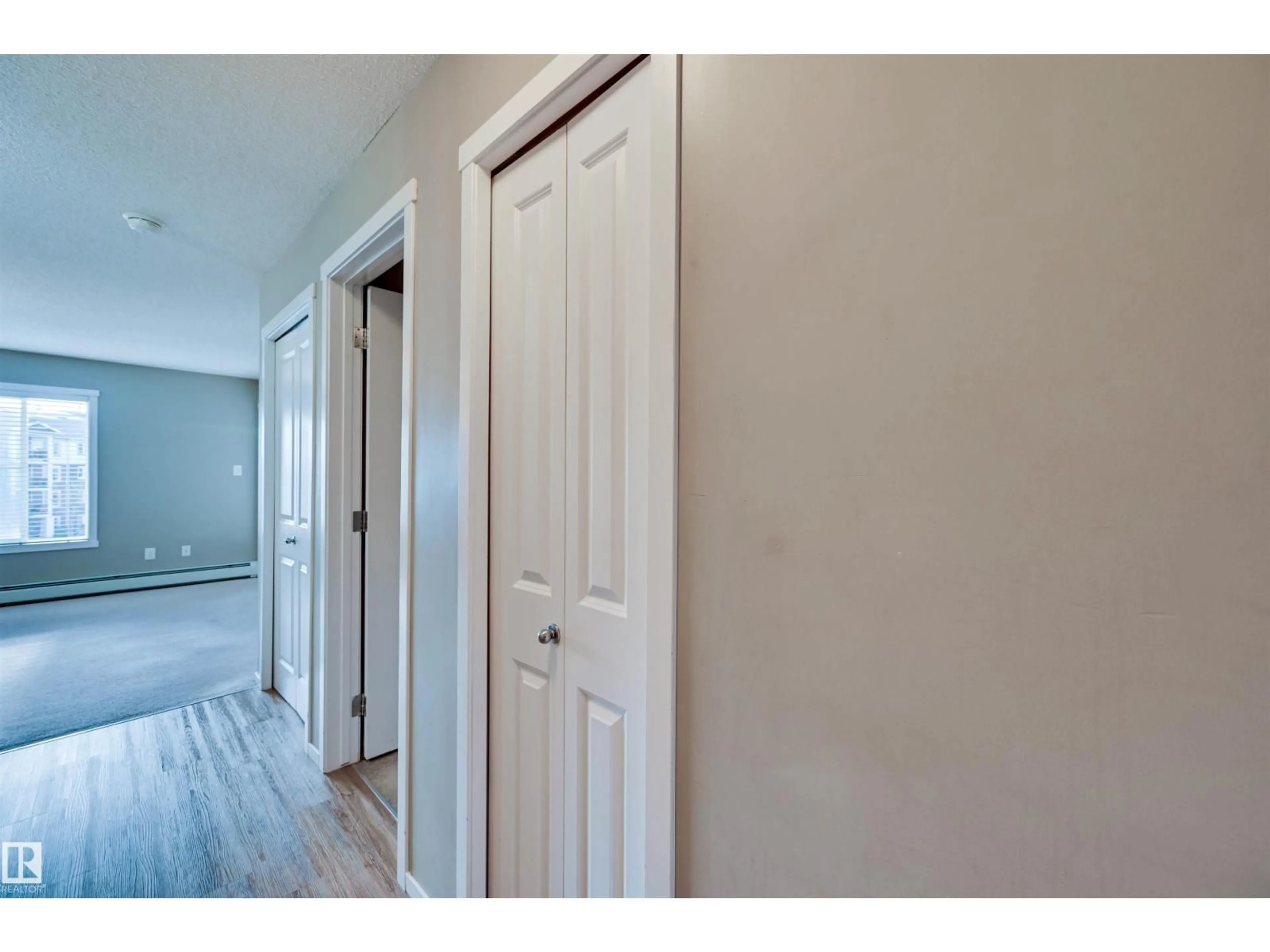 Indoor entryway for 319 18126 77 ST NW, Edmonton Alberta T5Z0N7