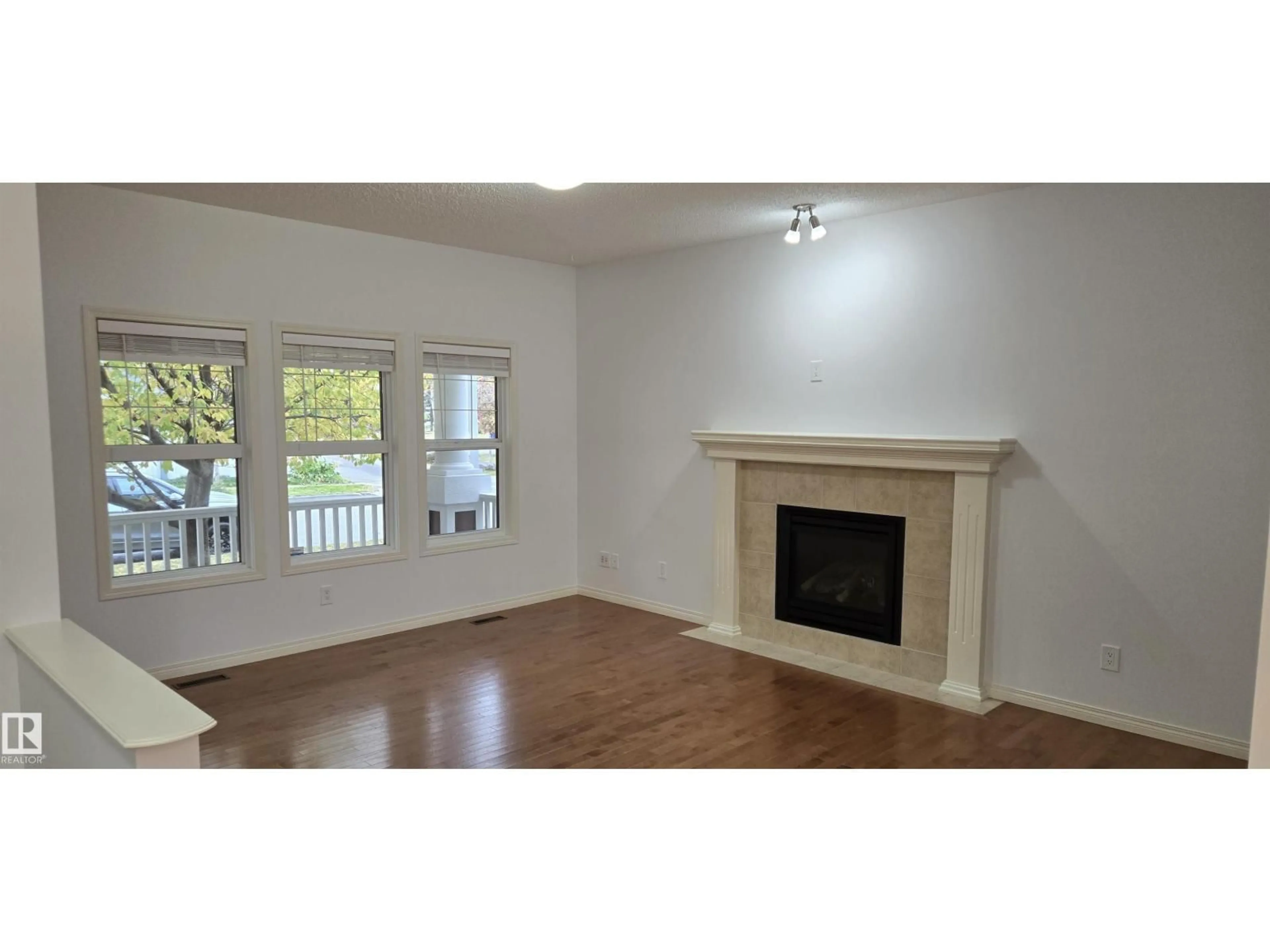 A pic of a room for SW - 7307 14A AV, Edmonton Alberta T6X0E2