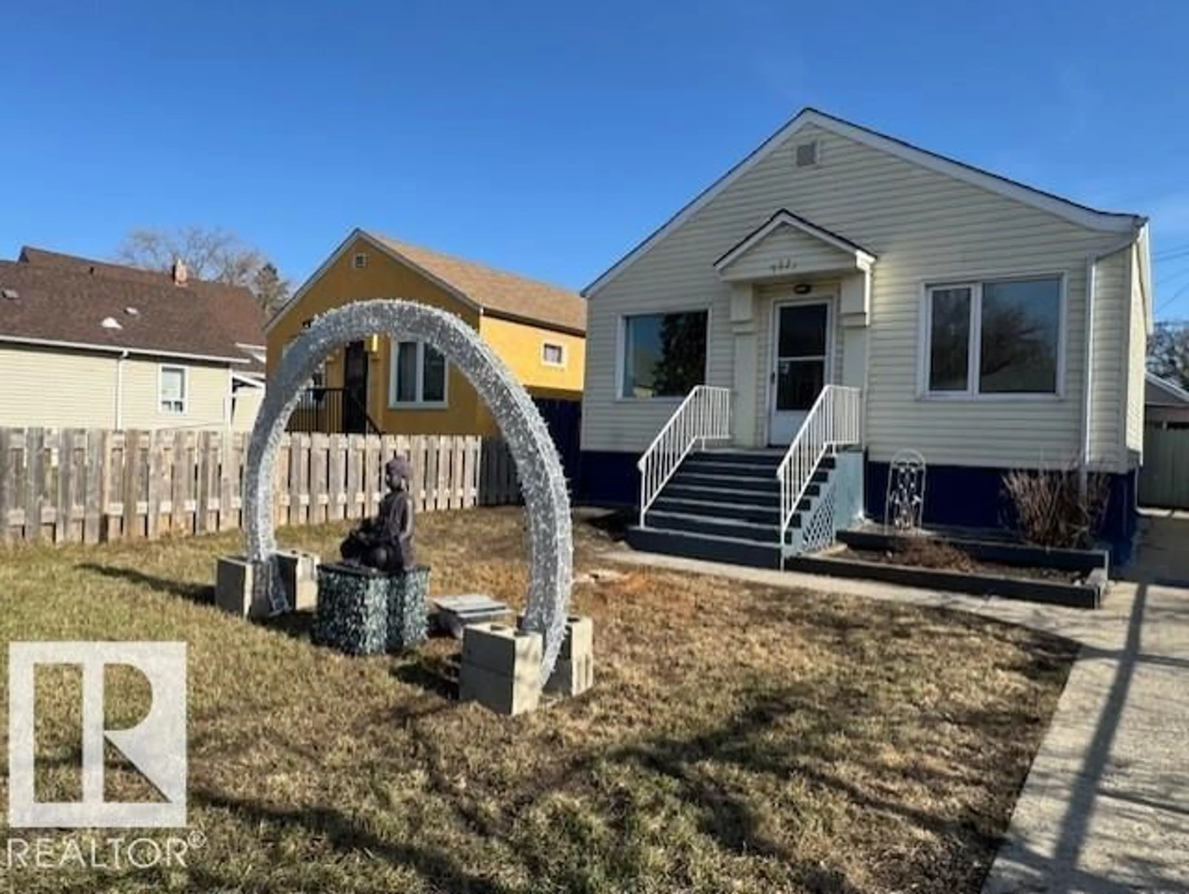 Unknown for 9221 110 AV NW, Edmonton Alberta T5H1H2