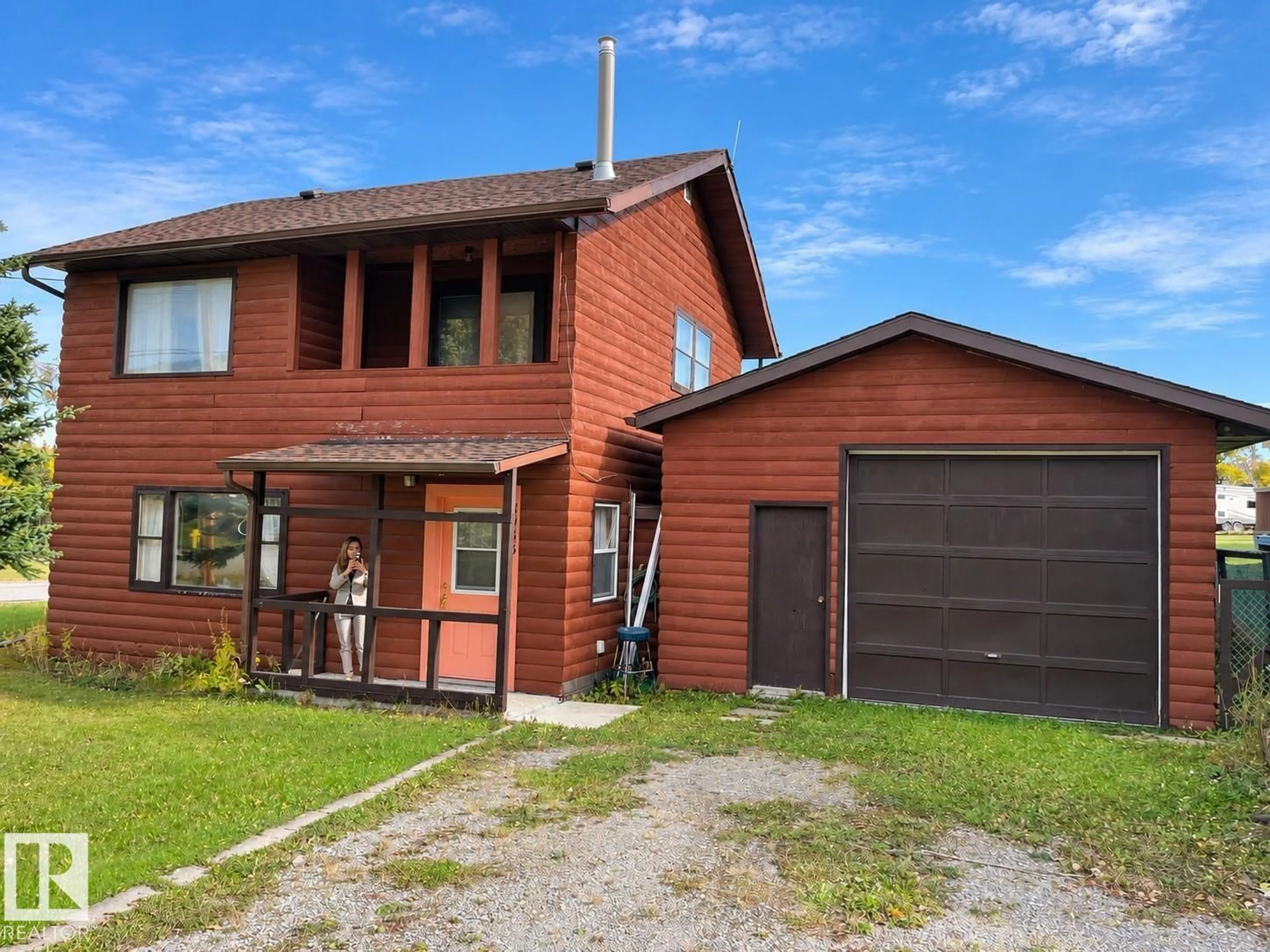 Unknown for 4933 CENTRE ST, Brule Alberta T7V1Z1