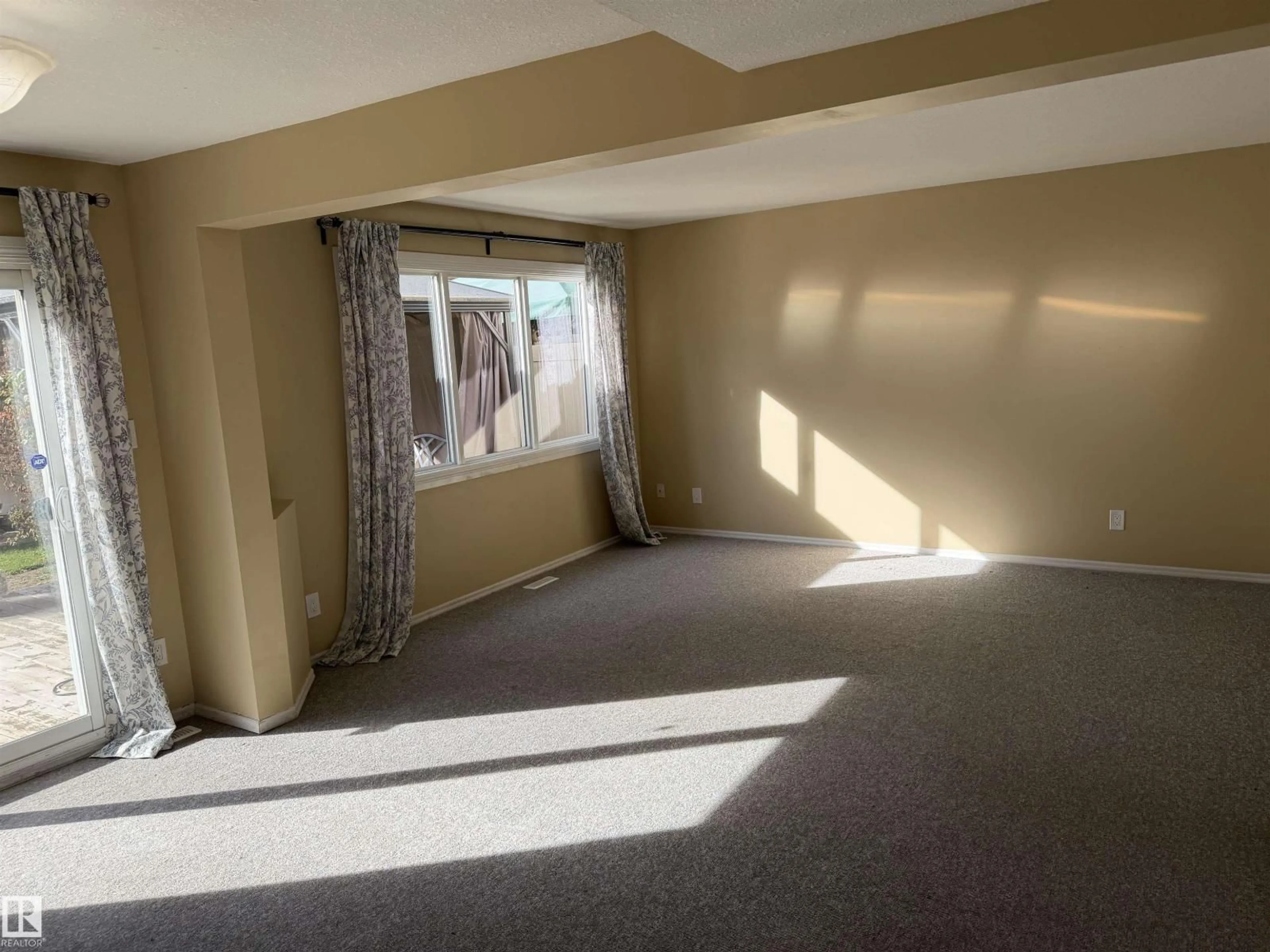 A pic of a room for NW - 9561A 180A ST, Edmonton Alberta T5T2Z4