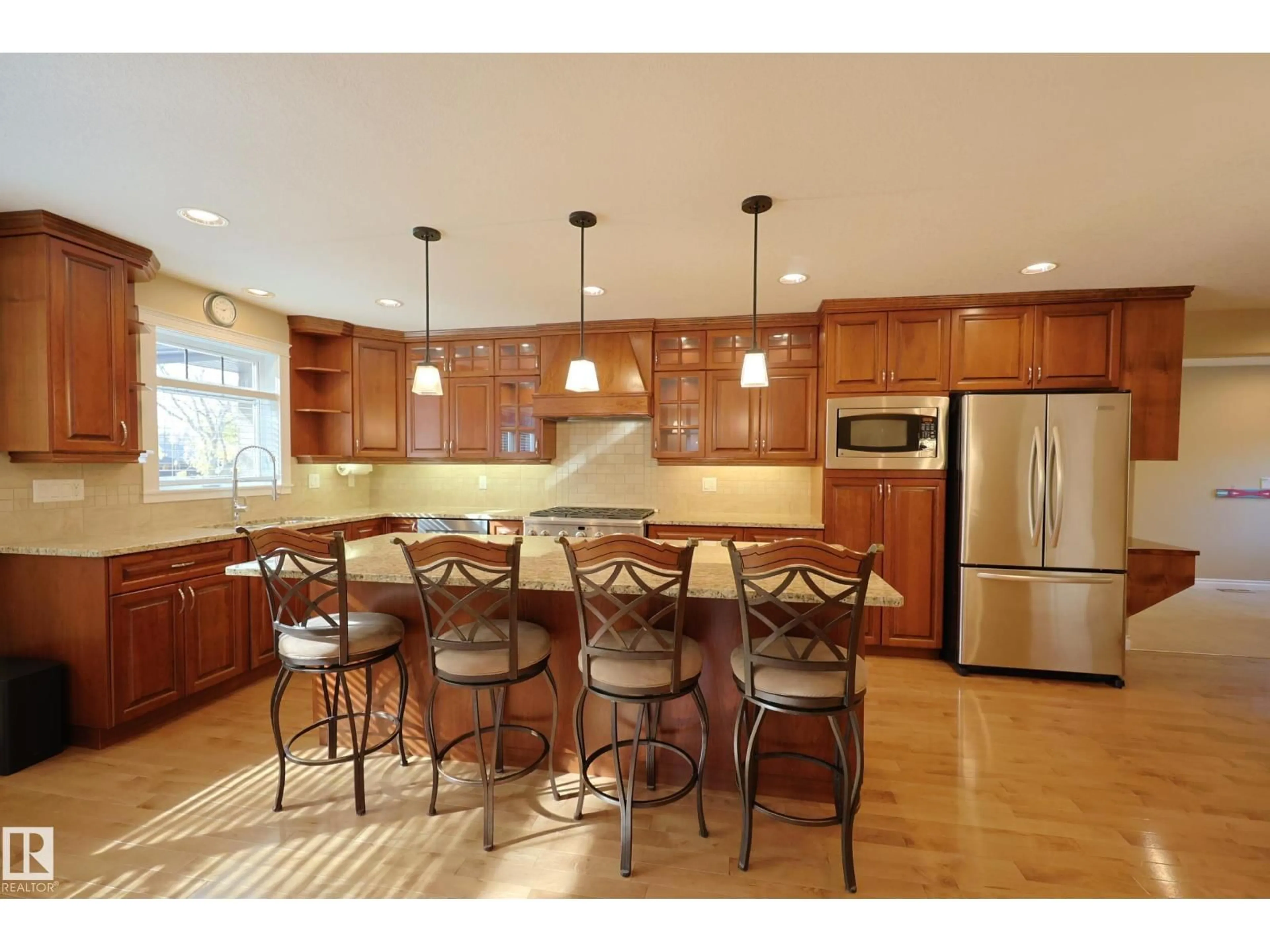 Open concept kitchen, unknown for 53 BUTTERFIELD CR, St. Albert Alberta T8N2W6