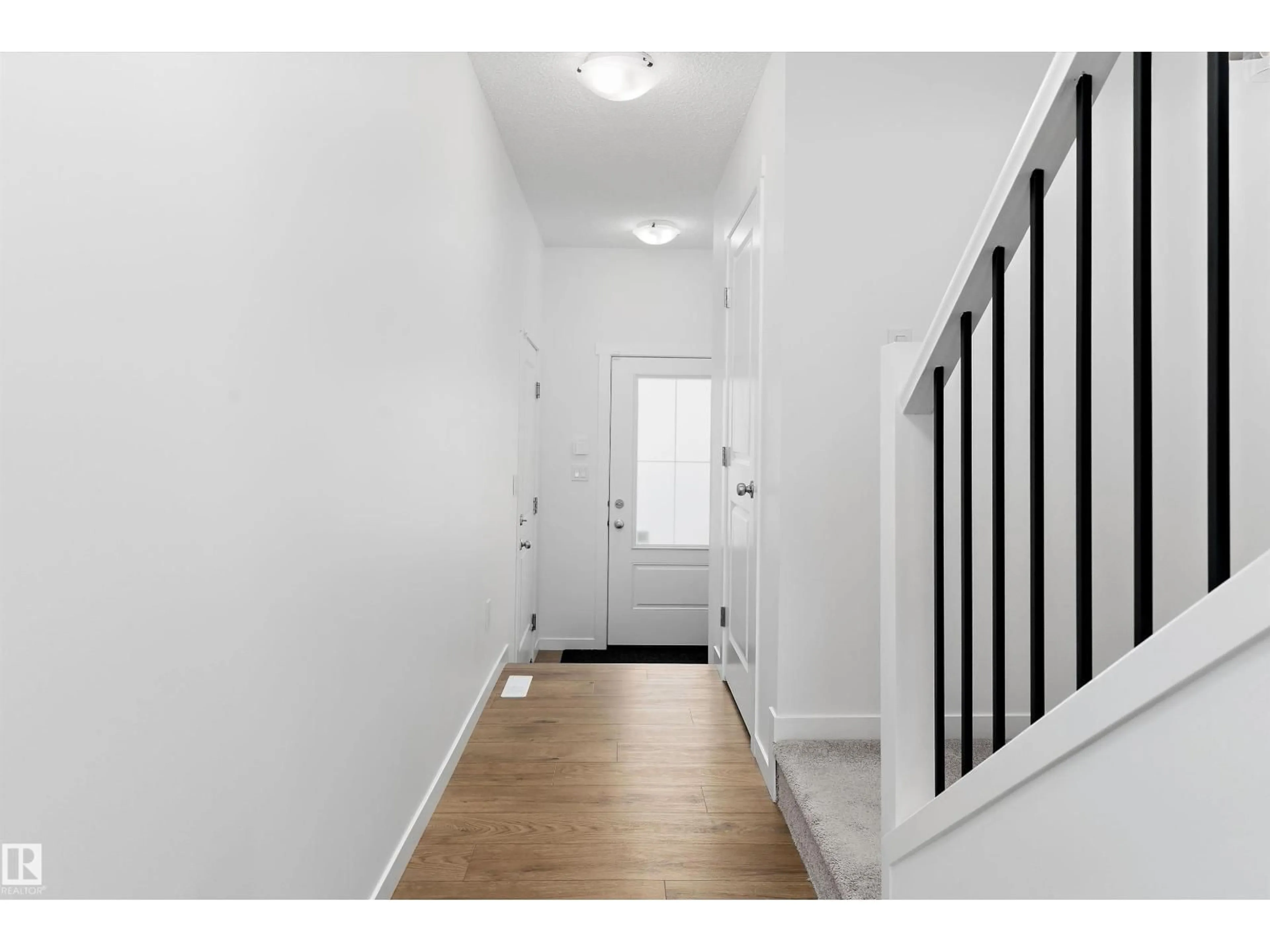 Indoor entryway for #8 - 13119 209 ST, Edmonton Alberta T5S0R4