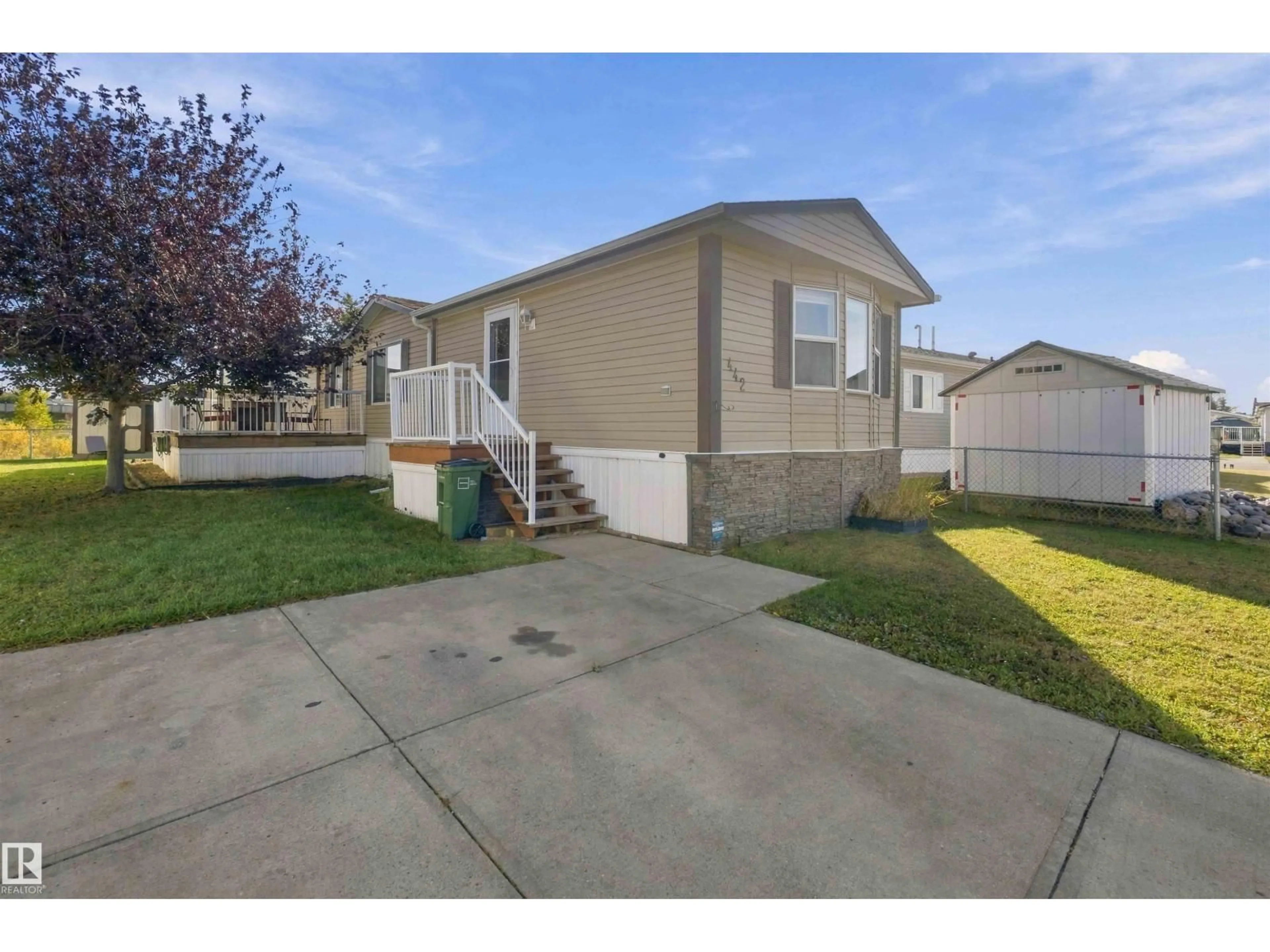 Unknown for 442 OAK WOOD CR, Edmonton Alberta T6P0B2