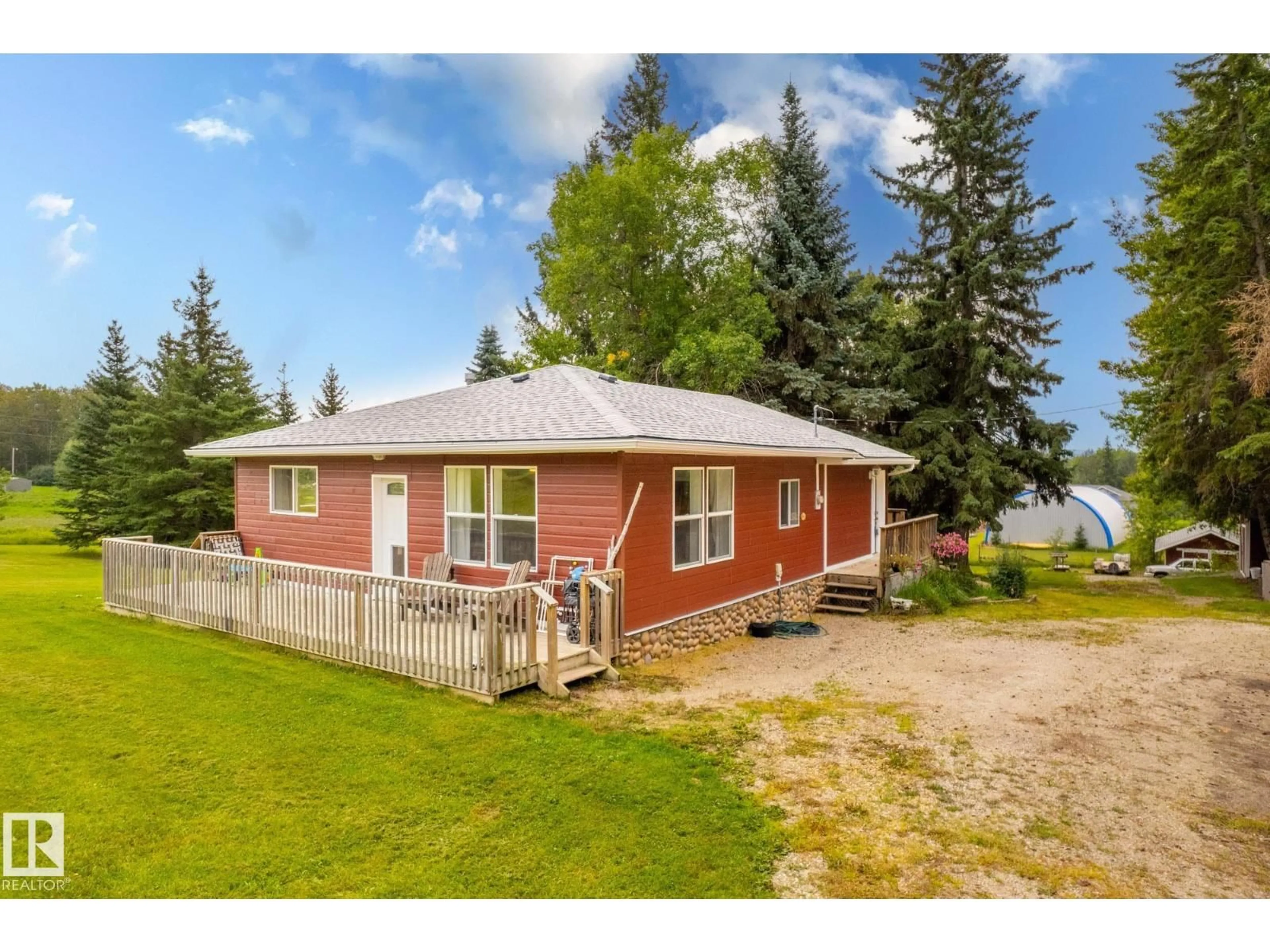 A pic from outside/outdoor area/front of a property/back of a property/a pic from drone, unknown for 55115 RGE ROAD 13, Rural Lac Ste. Anne County Alberta T0E1V0