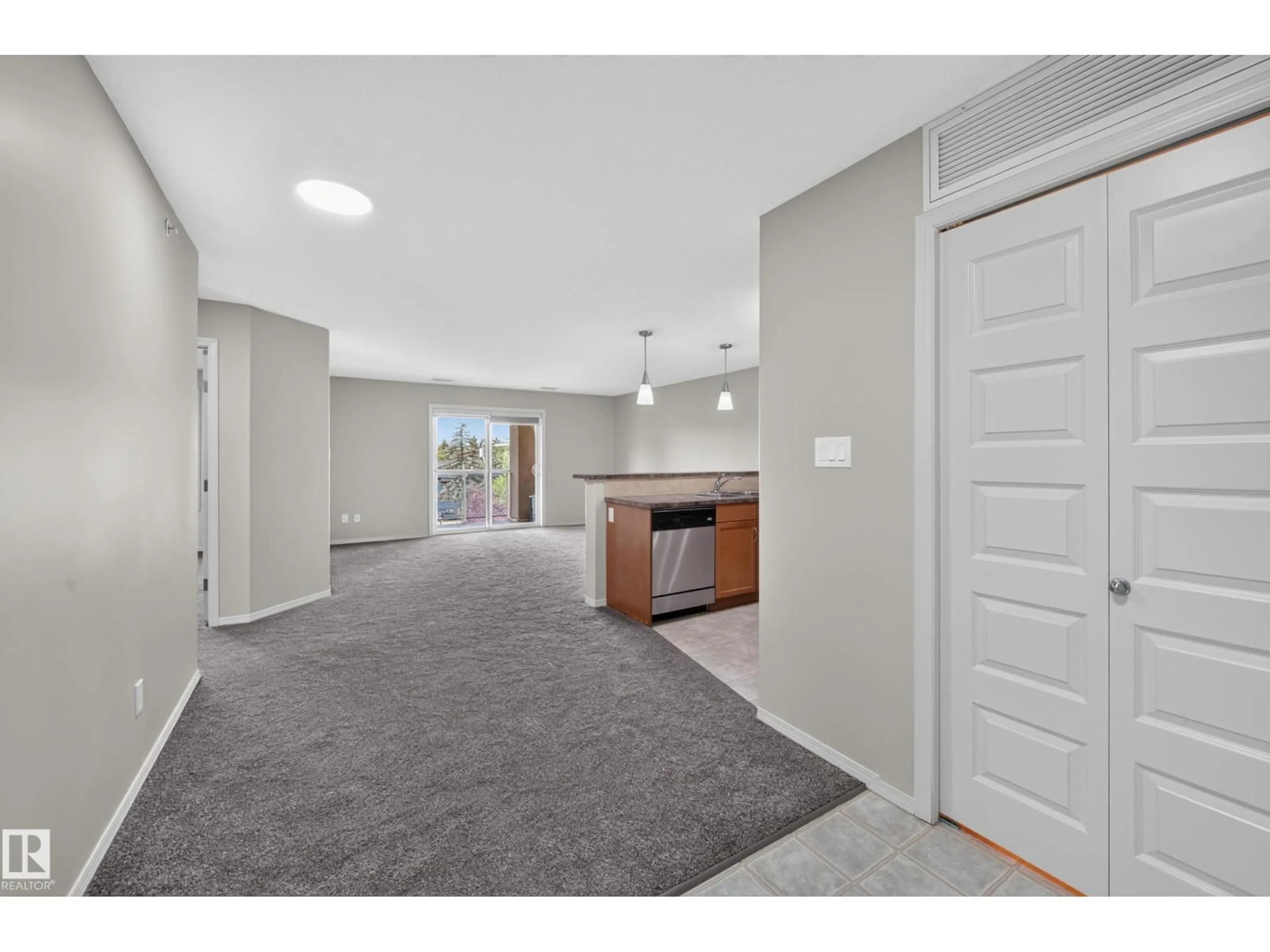 A pic of a room for #414 - 7909 71 ST, Edmonton Alberta T6B3P5