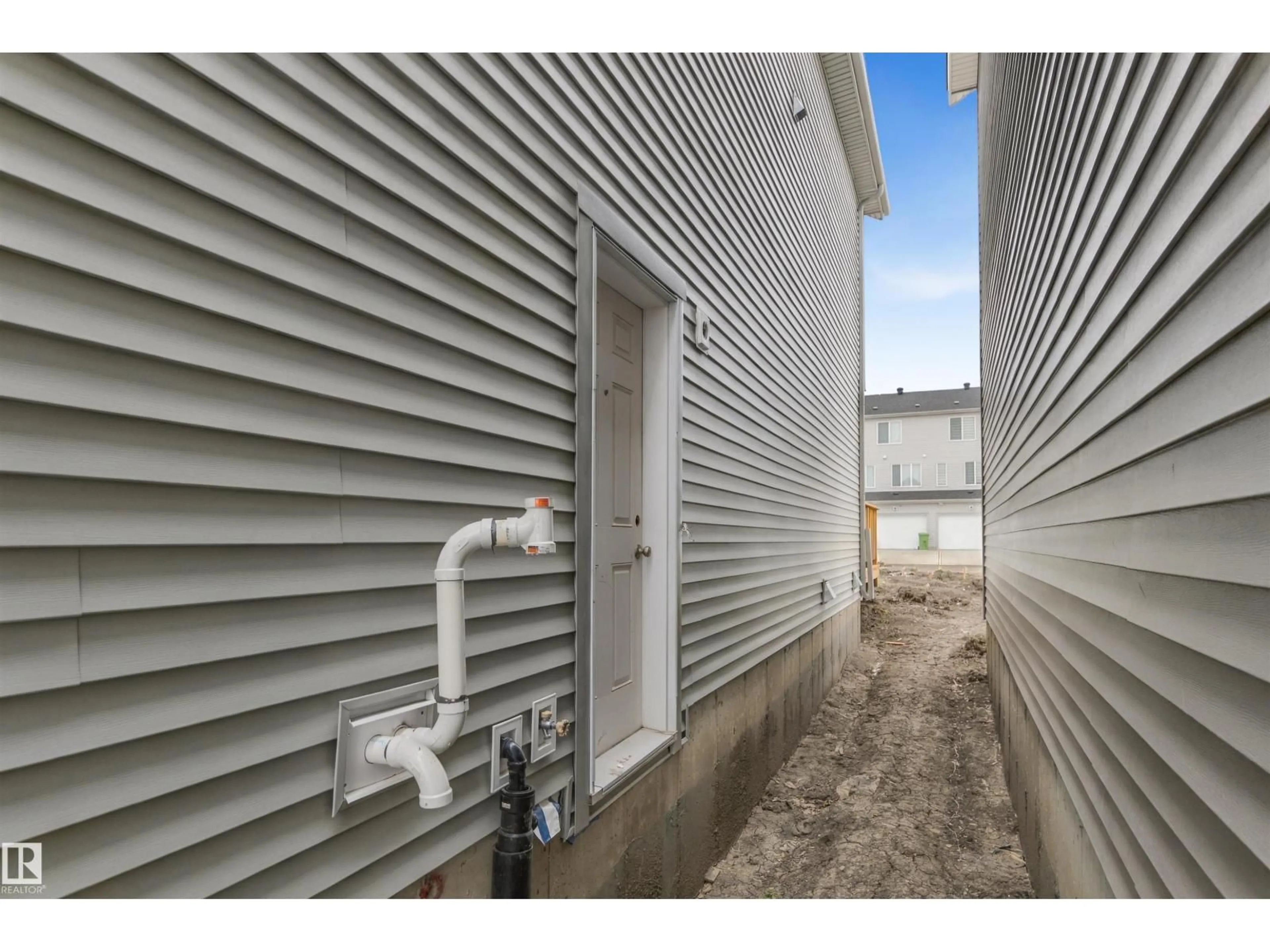 Storage room or clothes room or walk-in closet for 307 ELLIOTT WD, Fort Saskatchewan Alberta T8L3X6
