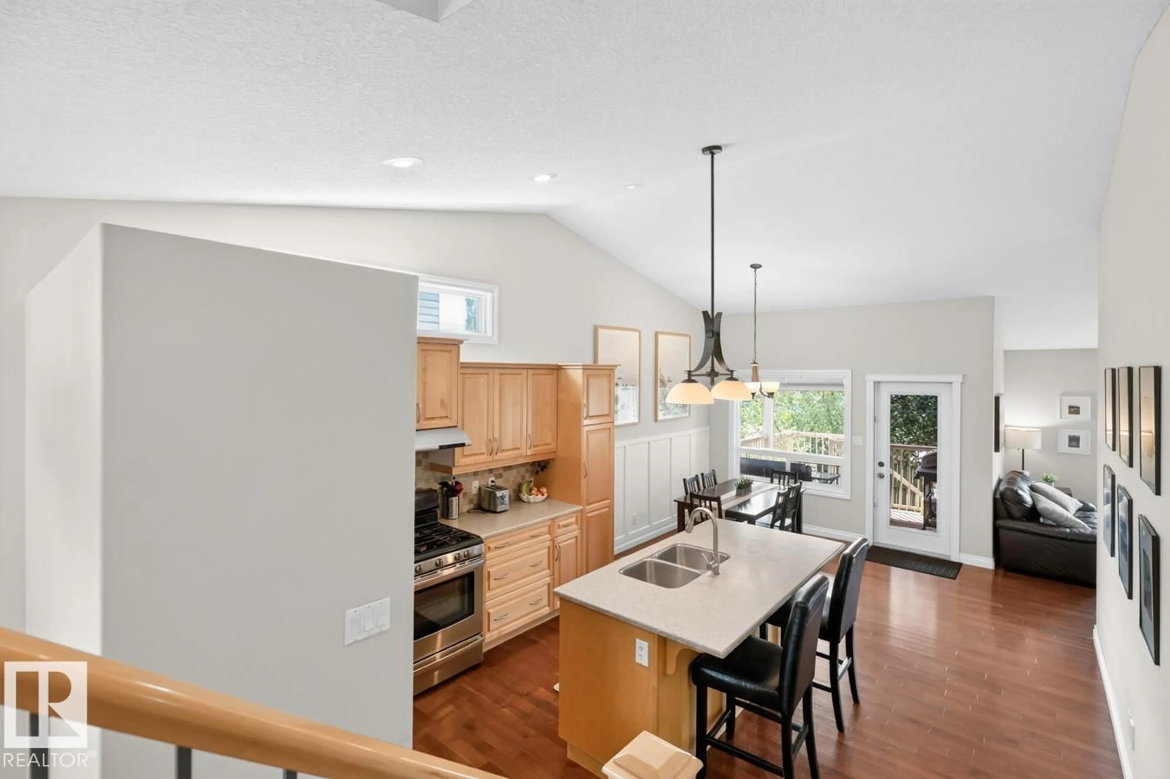 Open concept kitchen, unknown for 138 WELLINGTON PL, Fort Saskatchewan Alberta T8L0G3