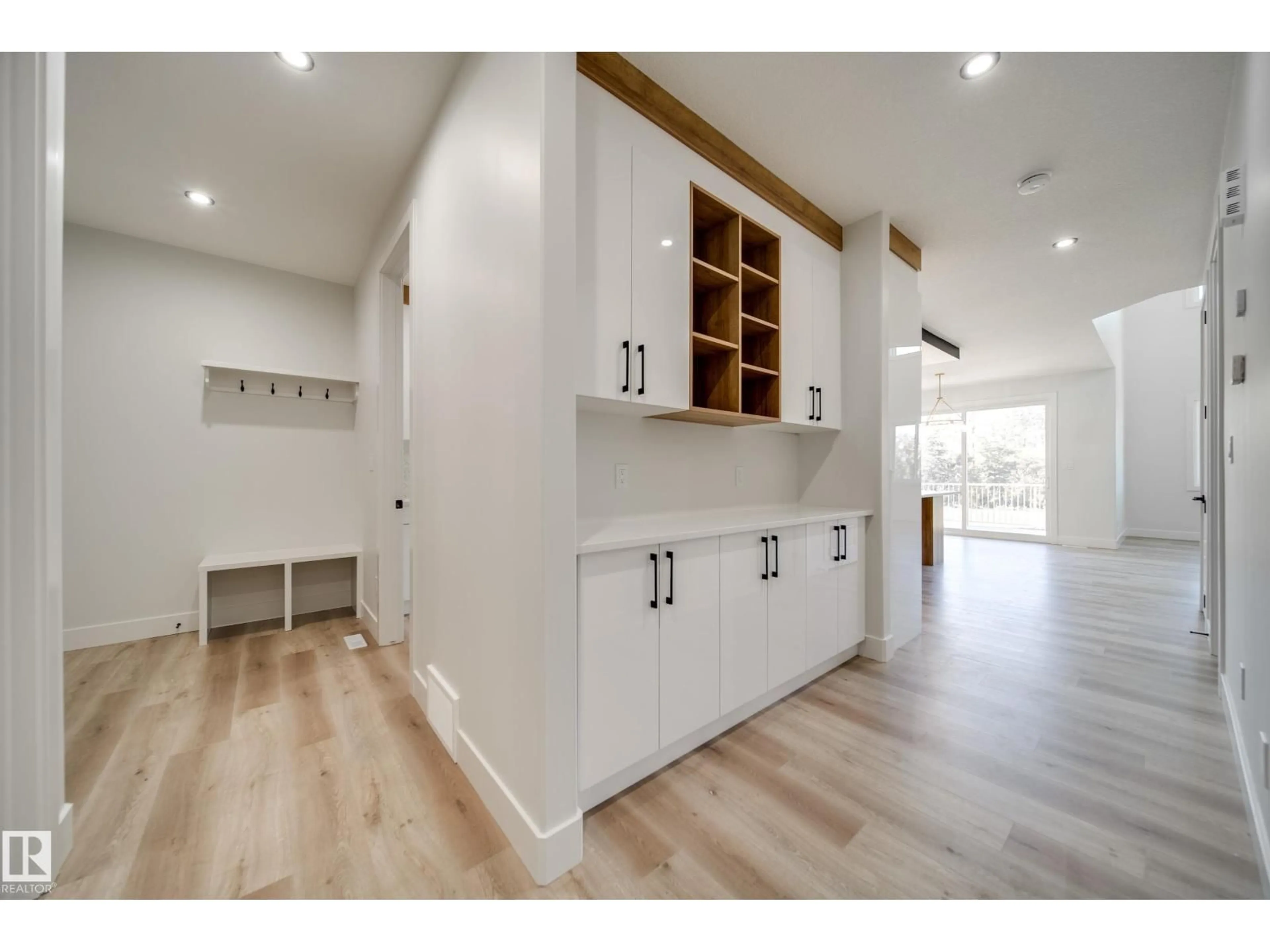 Open concept kitchen, wood/laminate floor for 51 NORWYK WAY, Spruce Grove Alberta T7X4E9