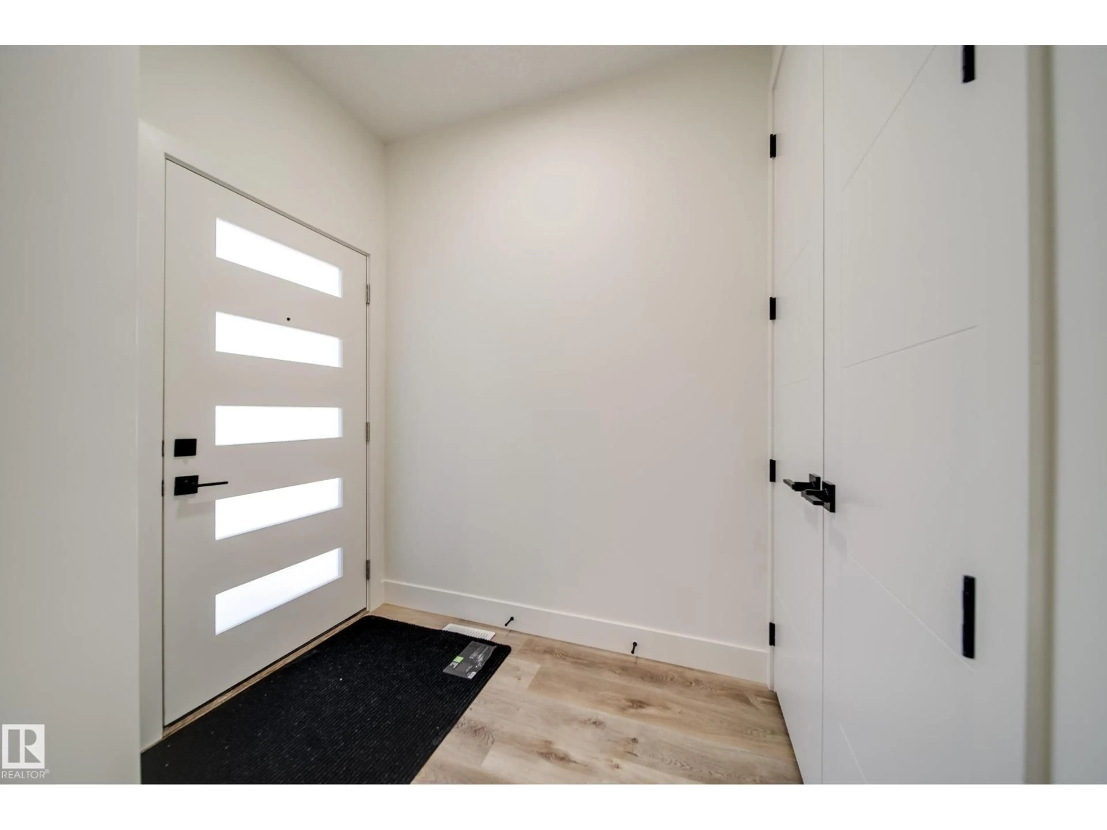 Indoor entryway for 8752 183 AV, Edmonton Alberta T5Z0S8