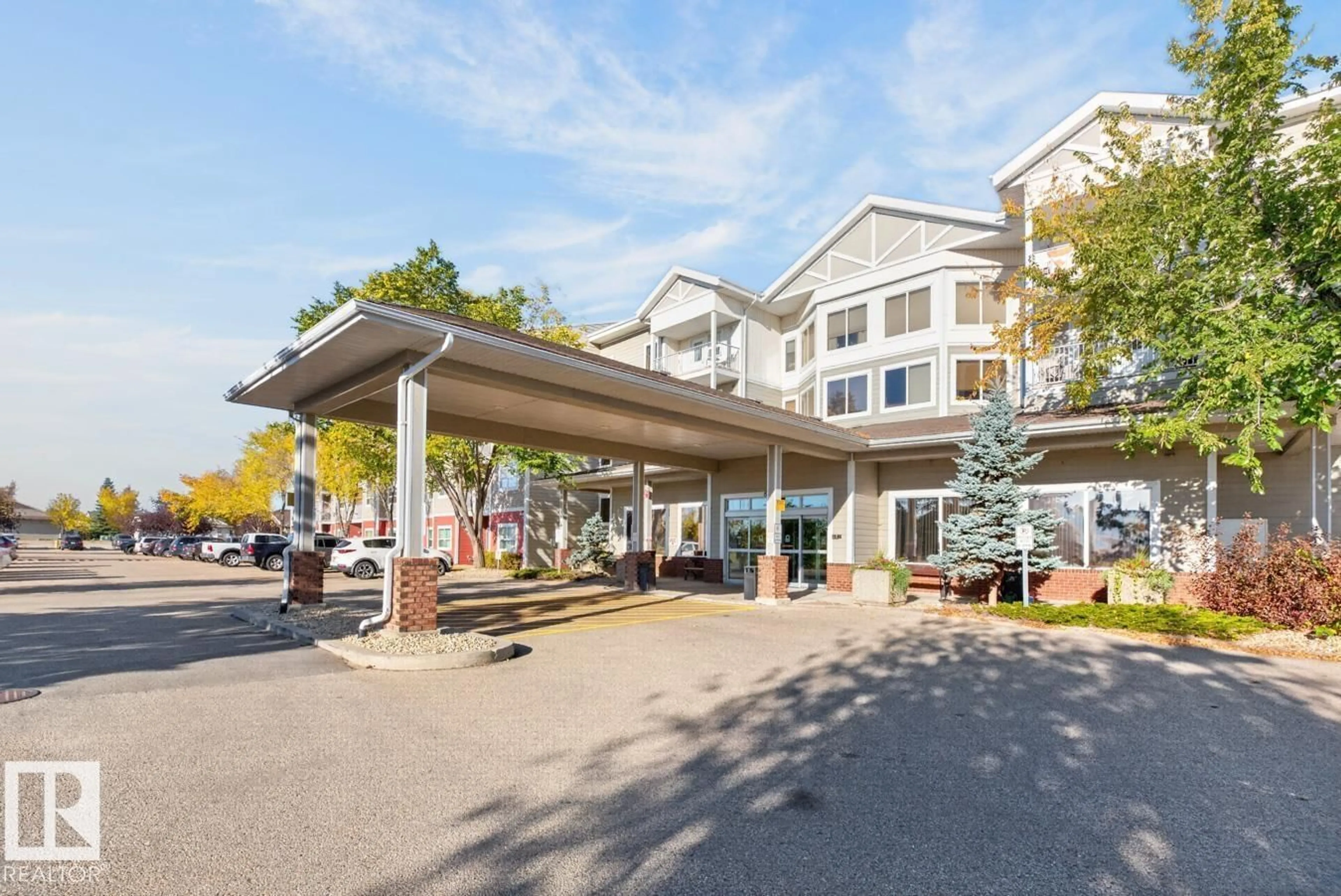 Patio, mountain view for #323 - 8802 SOUTHFORT, Fort Saskatchewan Alberta T8L4R6