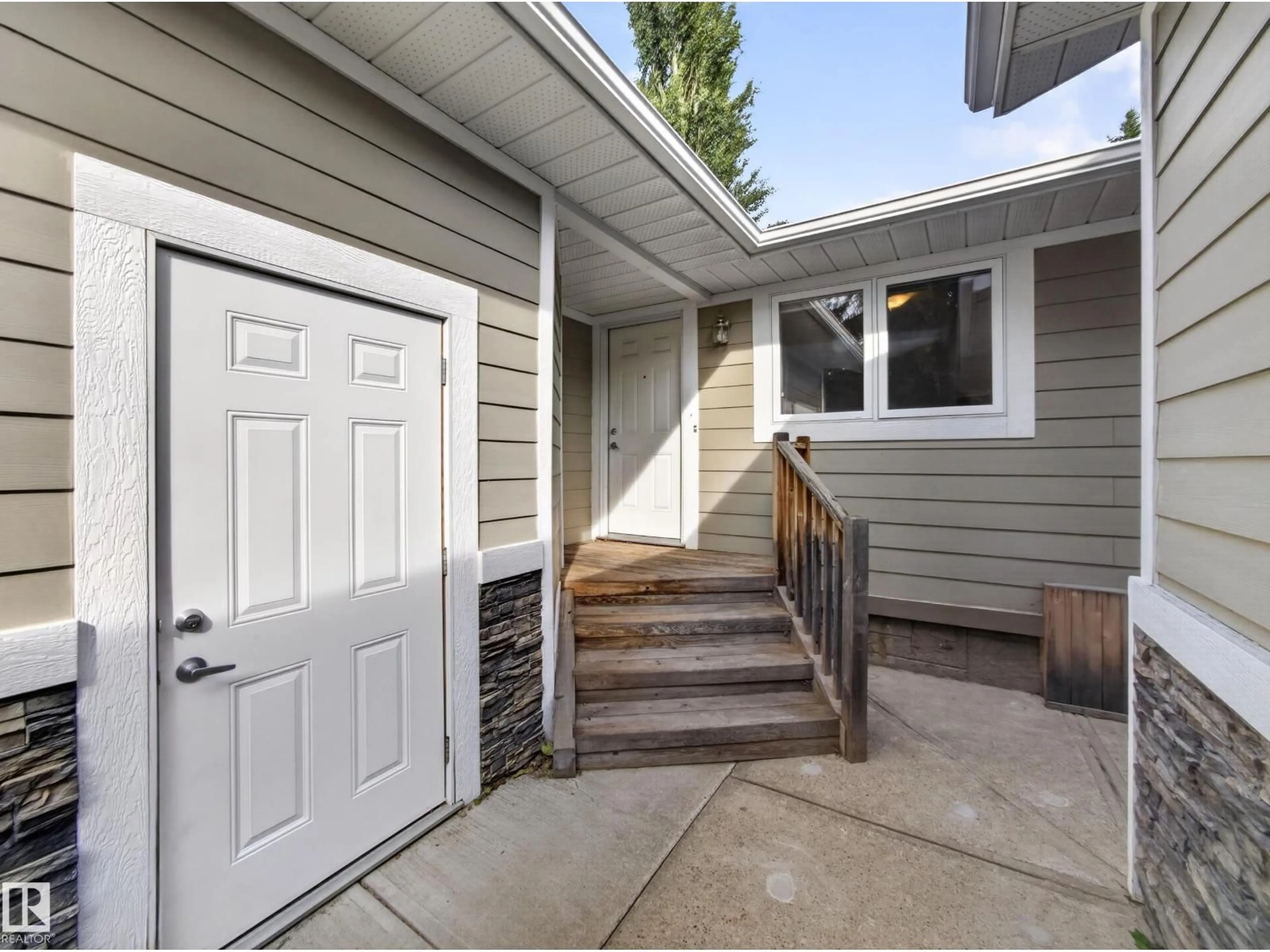 Unknown for 16 GREENWOOD WY, Sherwood Park Alberta T8A0J5