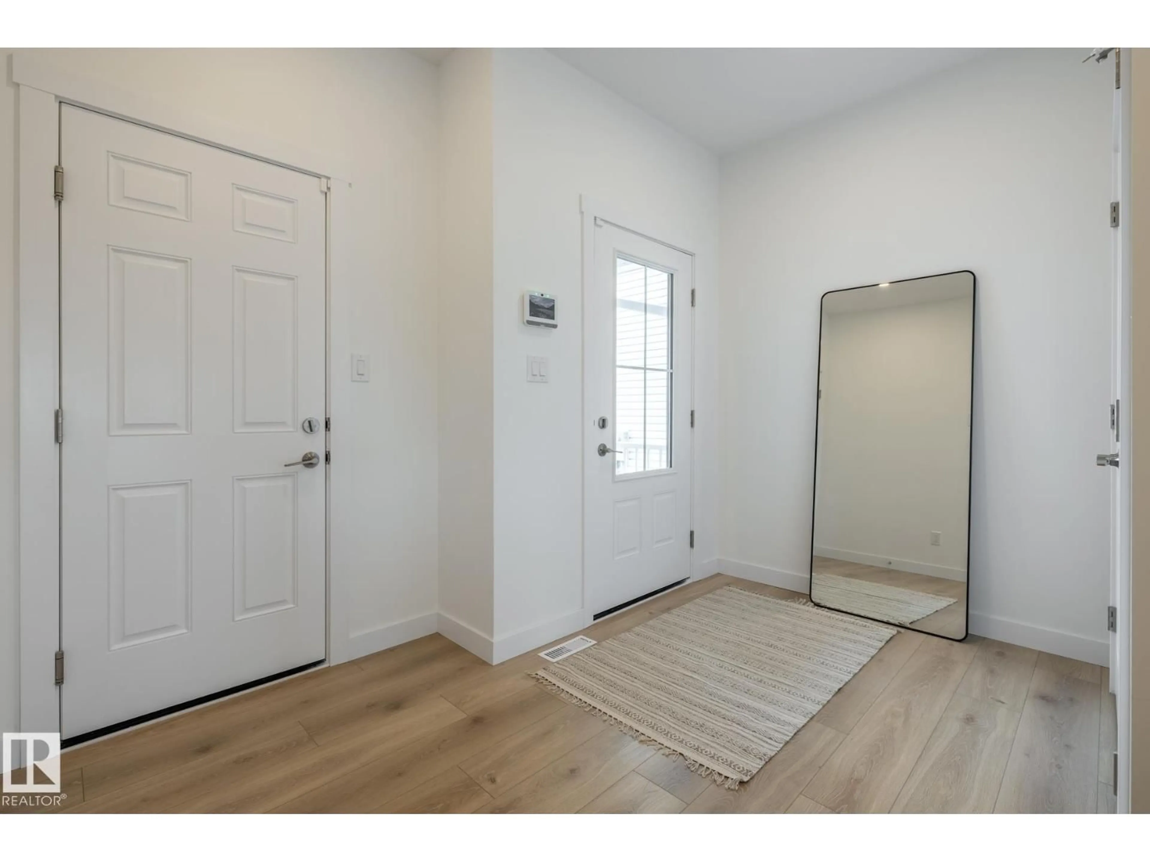 Indoor entryway for NE - 307 158 AV, Edmonton Alberta T5Y4M5