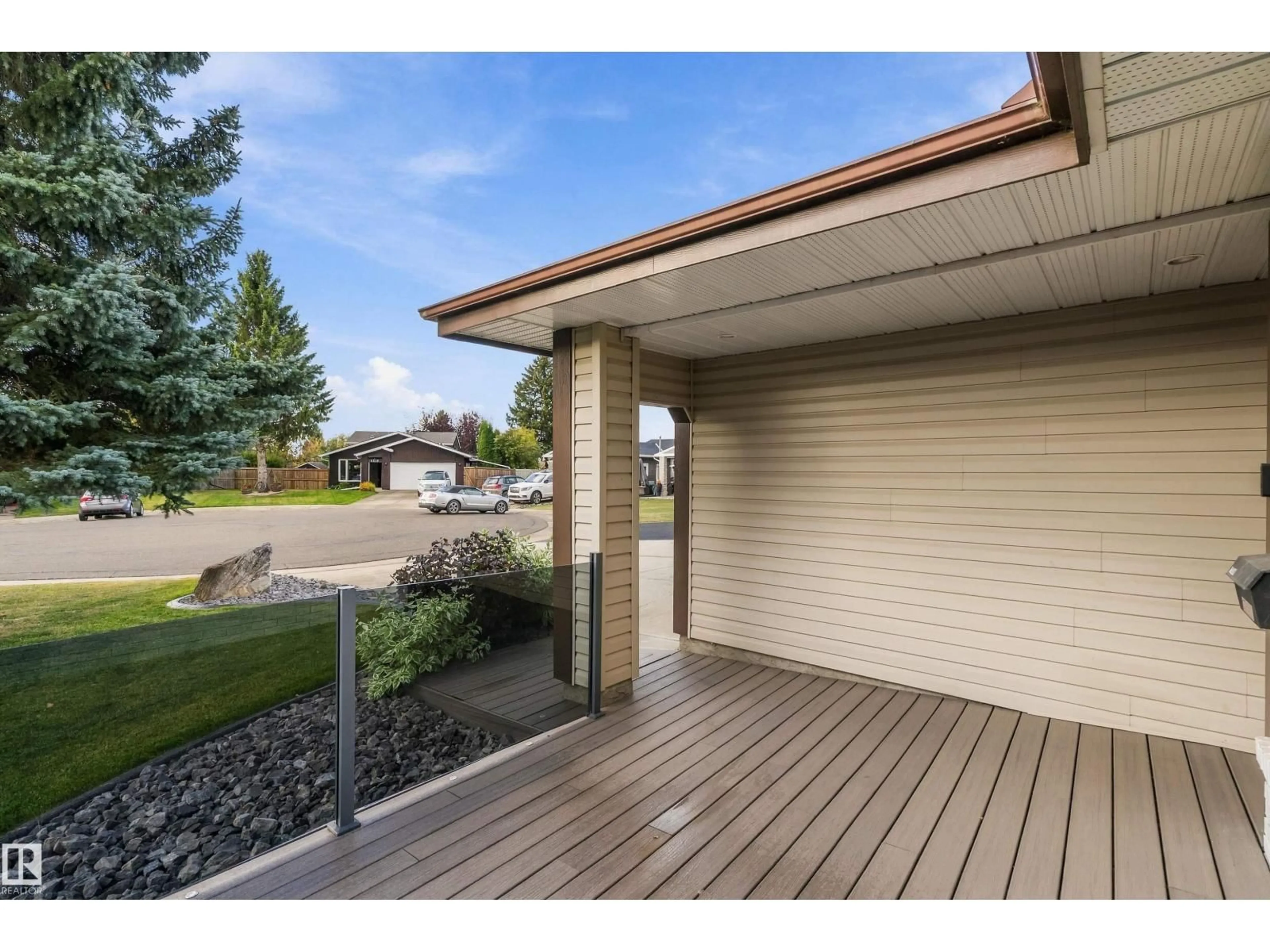 Patio, unknown for 4118 46 ST, Beaumont Alberta T4X1G1