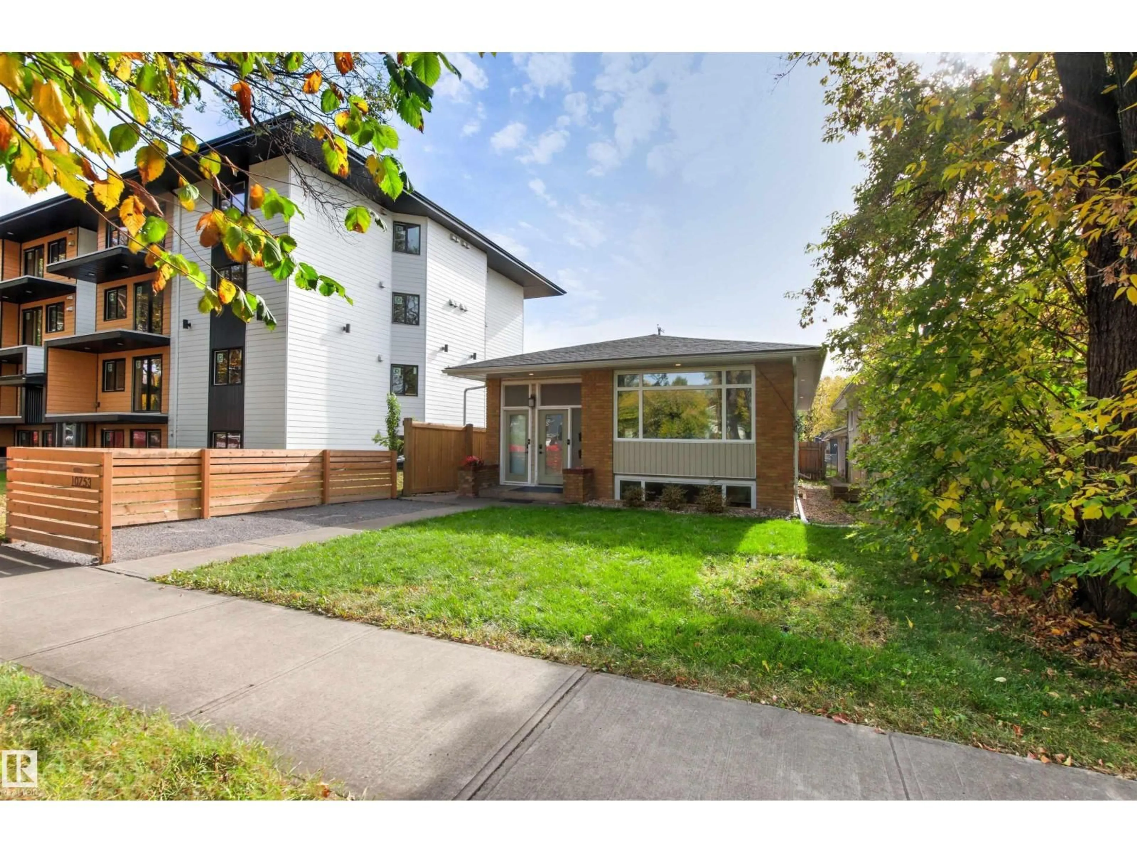 A pic from outside/outdoor area/front of a property/back of a property/a pic from drone, street for 10753 79 AV, Edmonton Alberta T6E1S4