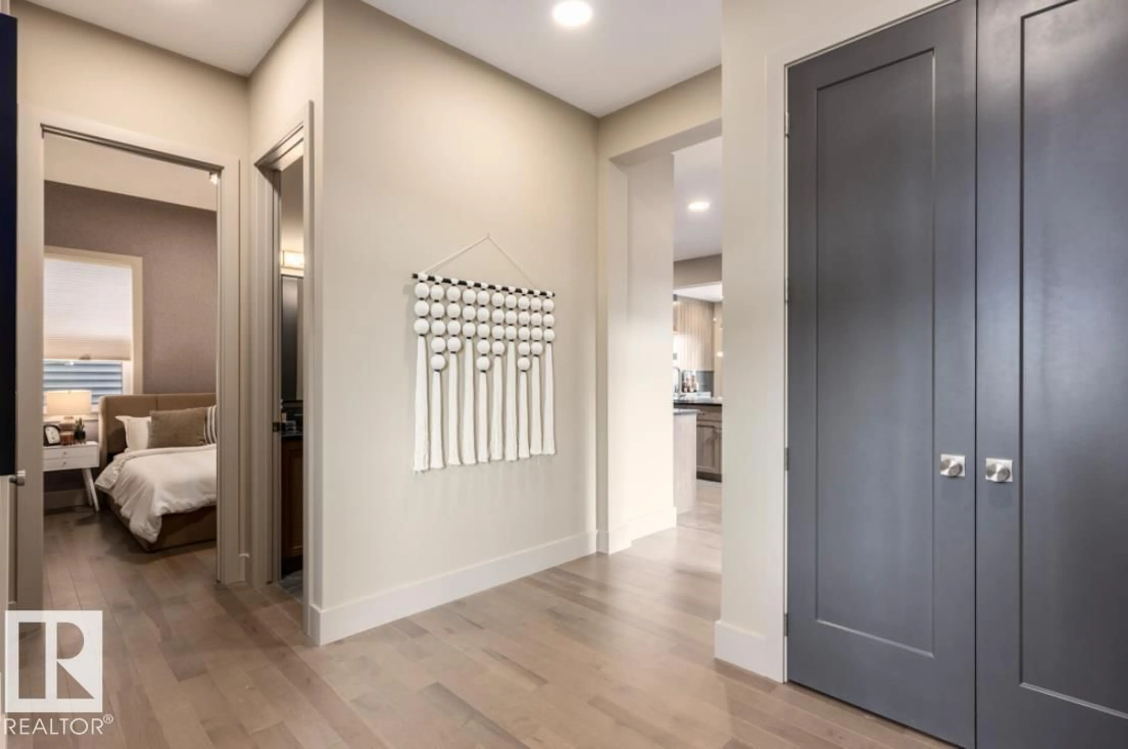 Indoor entryway for 166 STILES BEND, Leduc Alberta T9E1N8