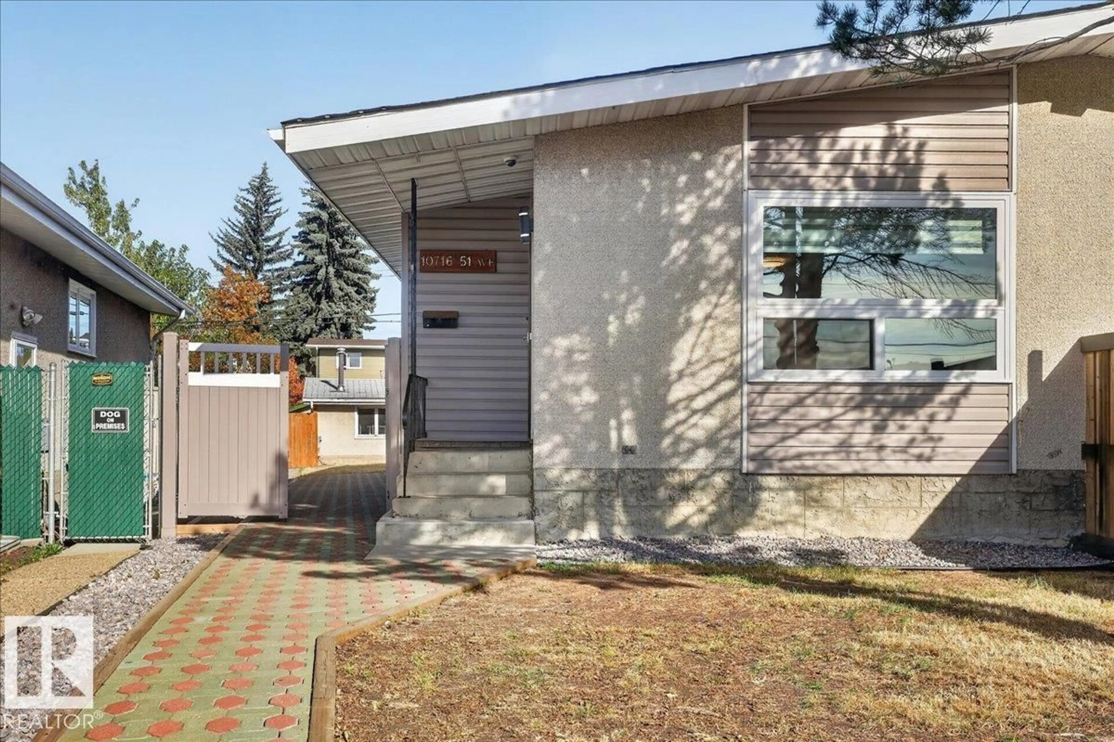 Unknown for 10716 51 AV, Edmonton Alberta T6H0L2