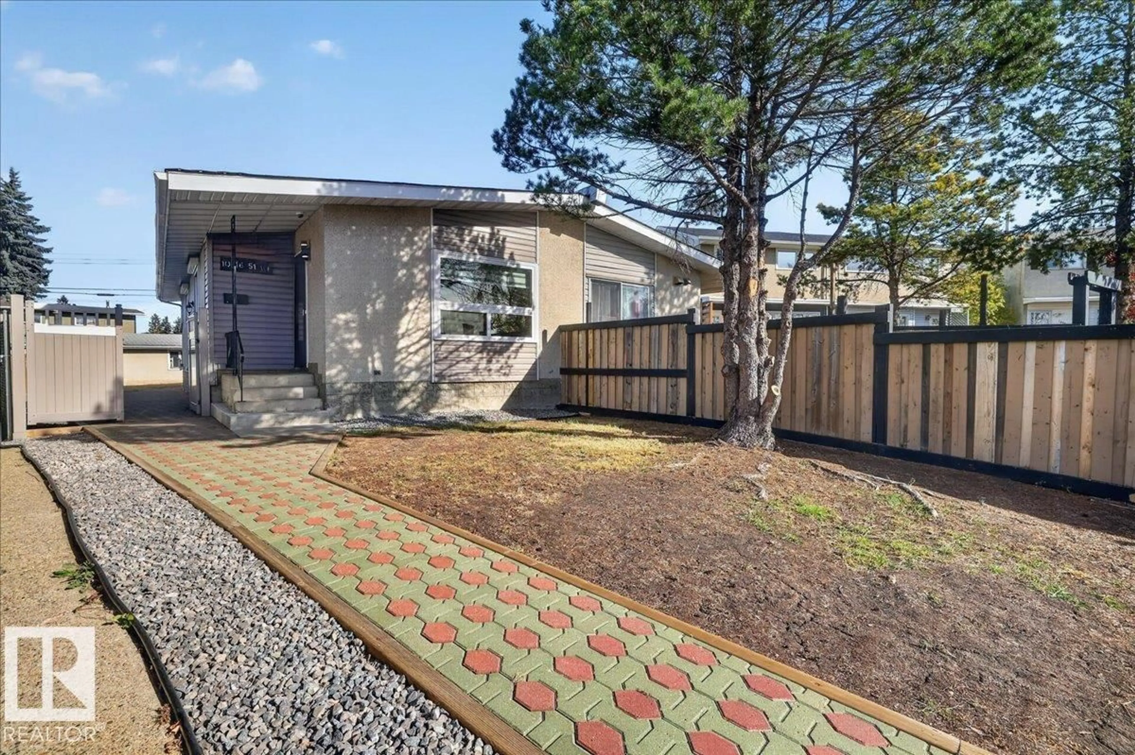 Unknown for 10716 51 AV, Edmonton Alberta T6H0L2