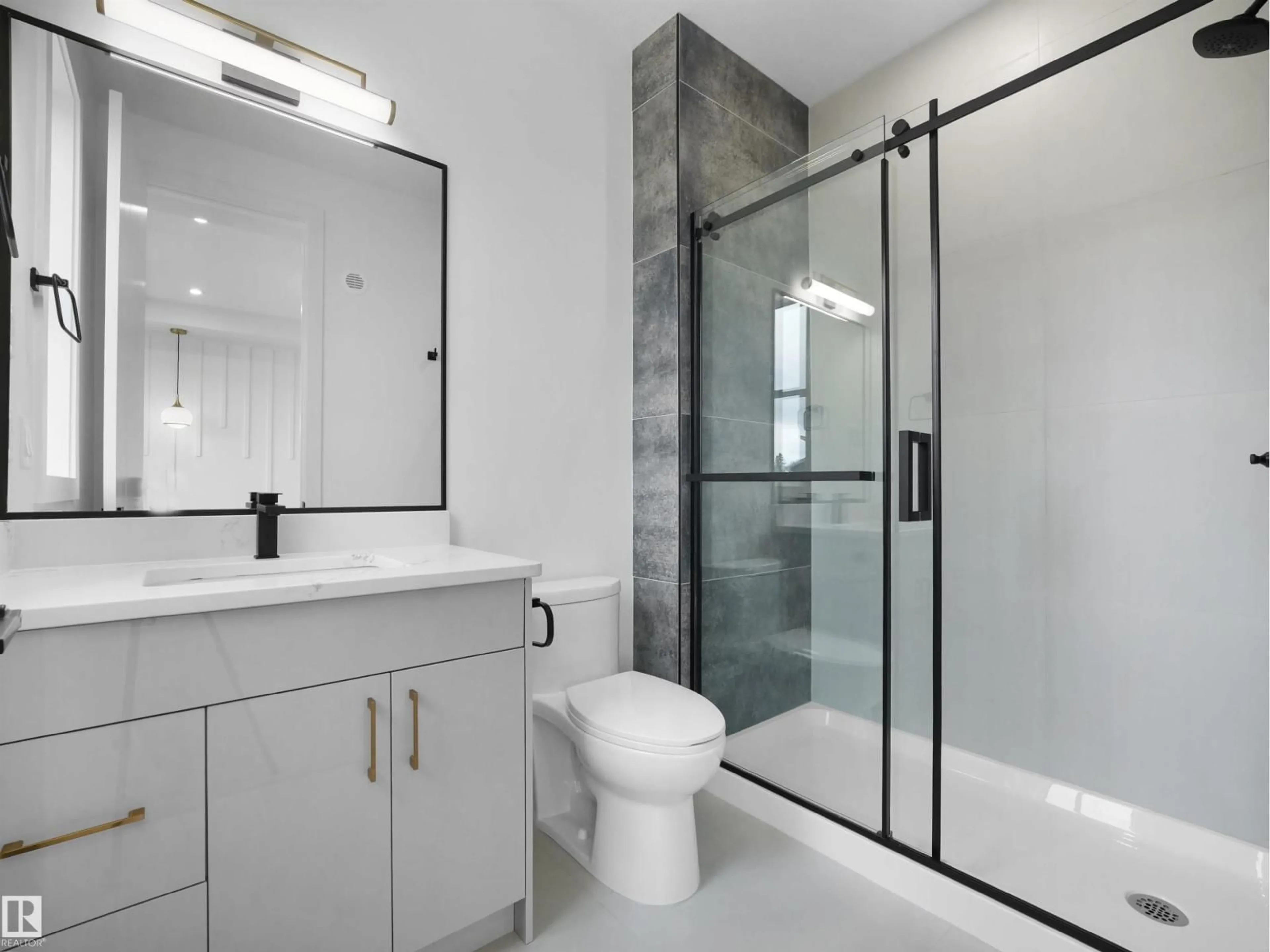 Contemporary bathroom, ceramic/tile floor for 2039 COLLIP CRESCENT, Edmonton Alberta T6W4W9