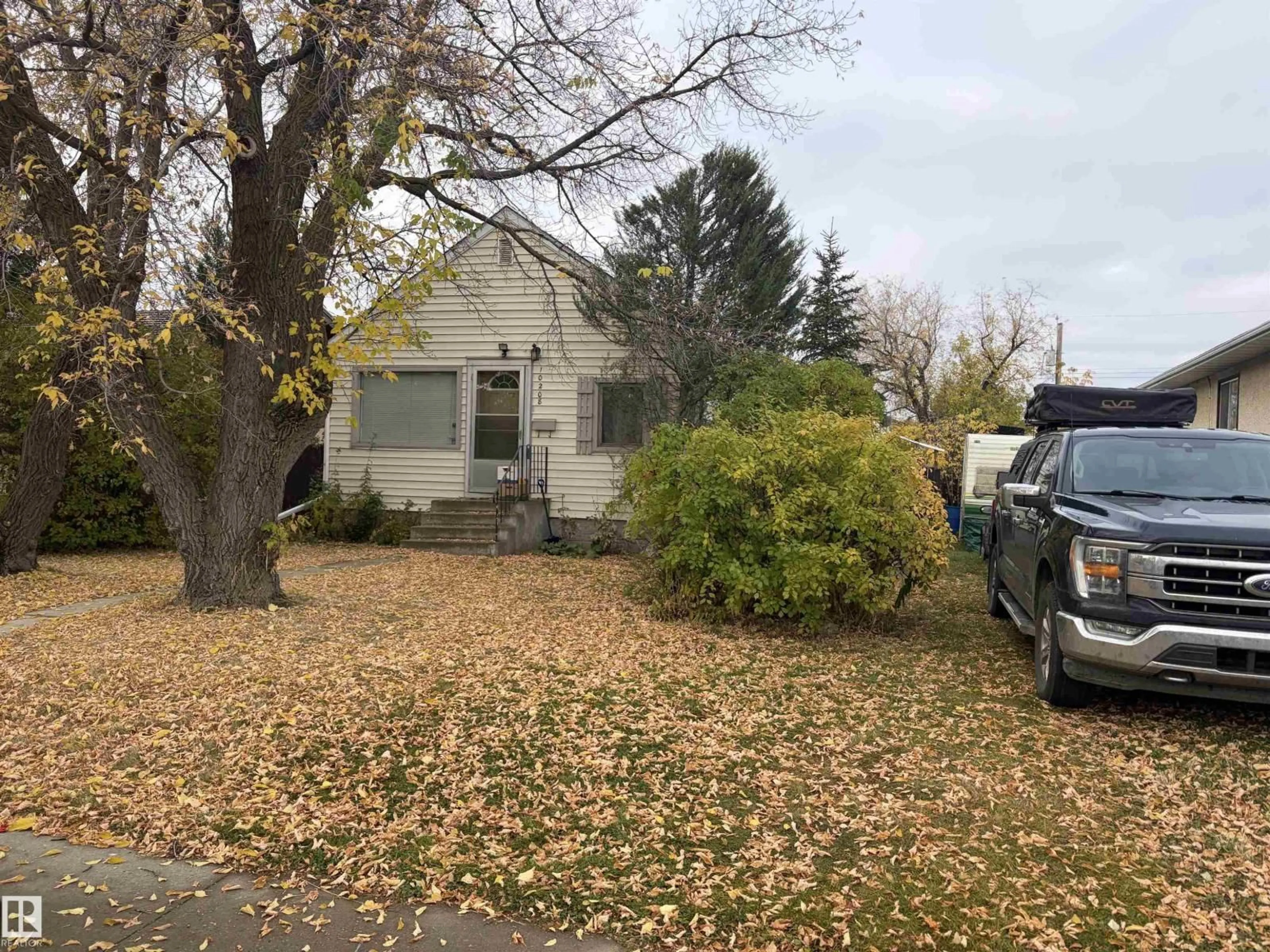 Unknown for 10208 158 ST, Edmonton Alberta T5P2Y2