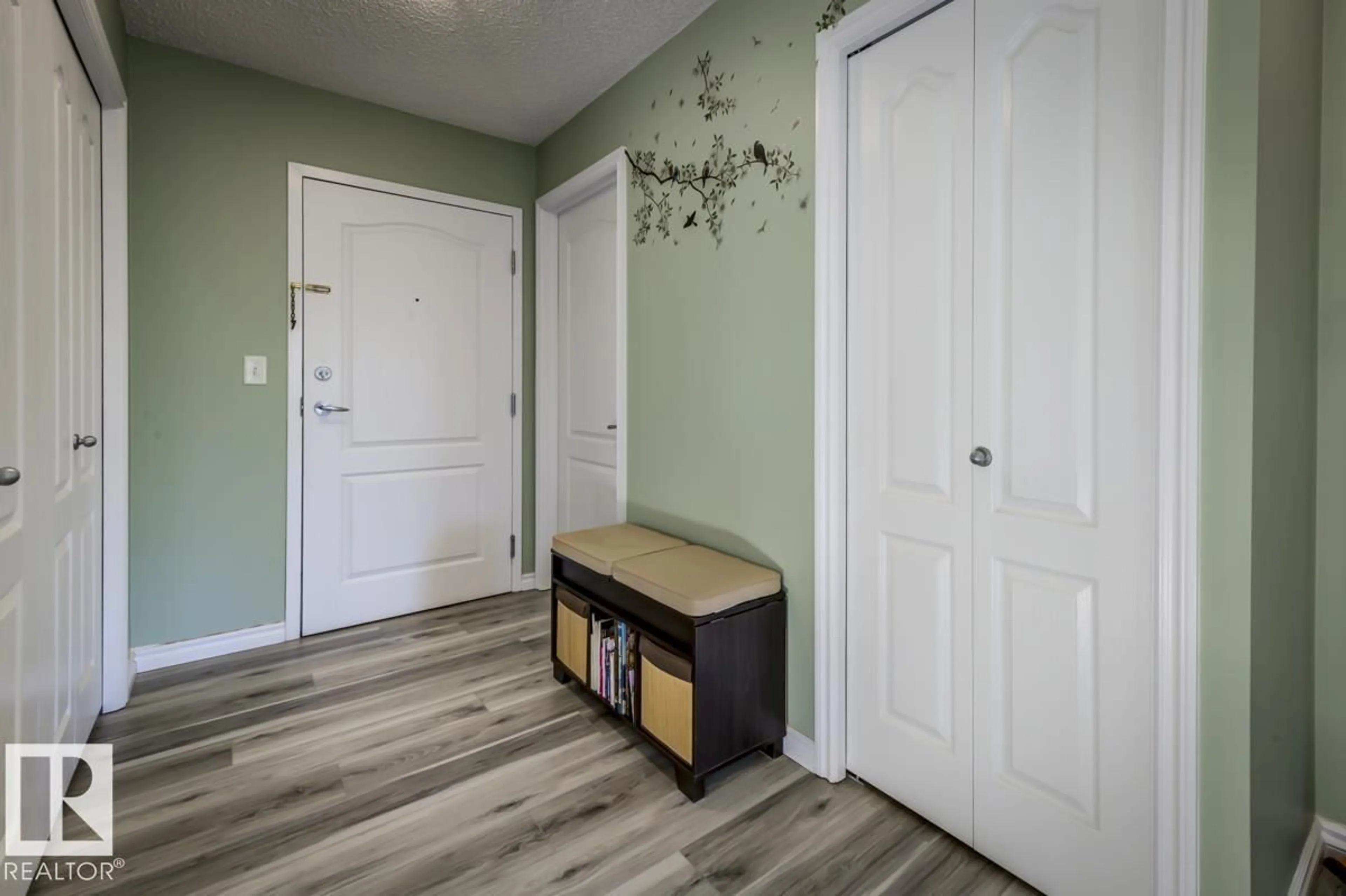 Indoor entryway for #214 - 905 BLACKLOCK WY, Edmonton Alberta T6W1M7