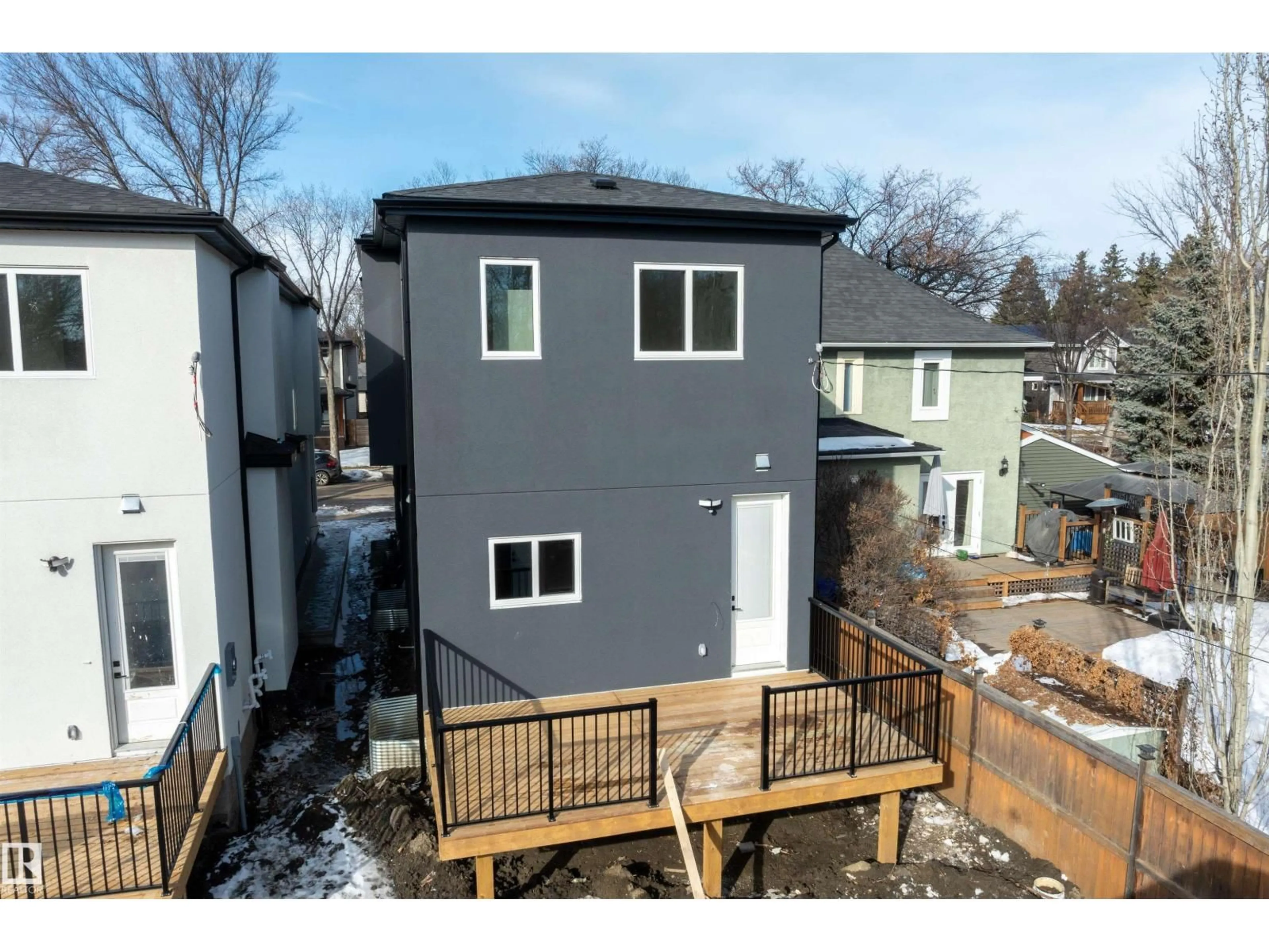 A pic from outside/outdoor area/front of a property/back of a property/a pic from drone, street for NW - 10965 129 ST, Edmonton Alberta T5M0Y2