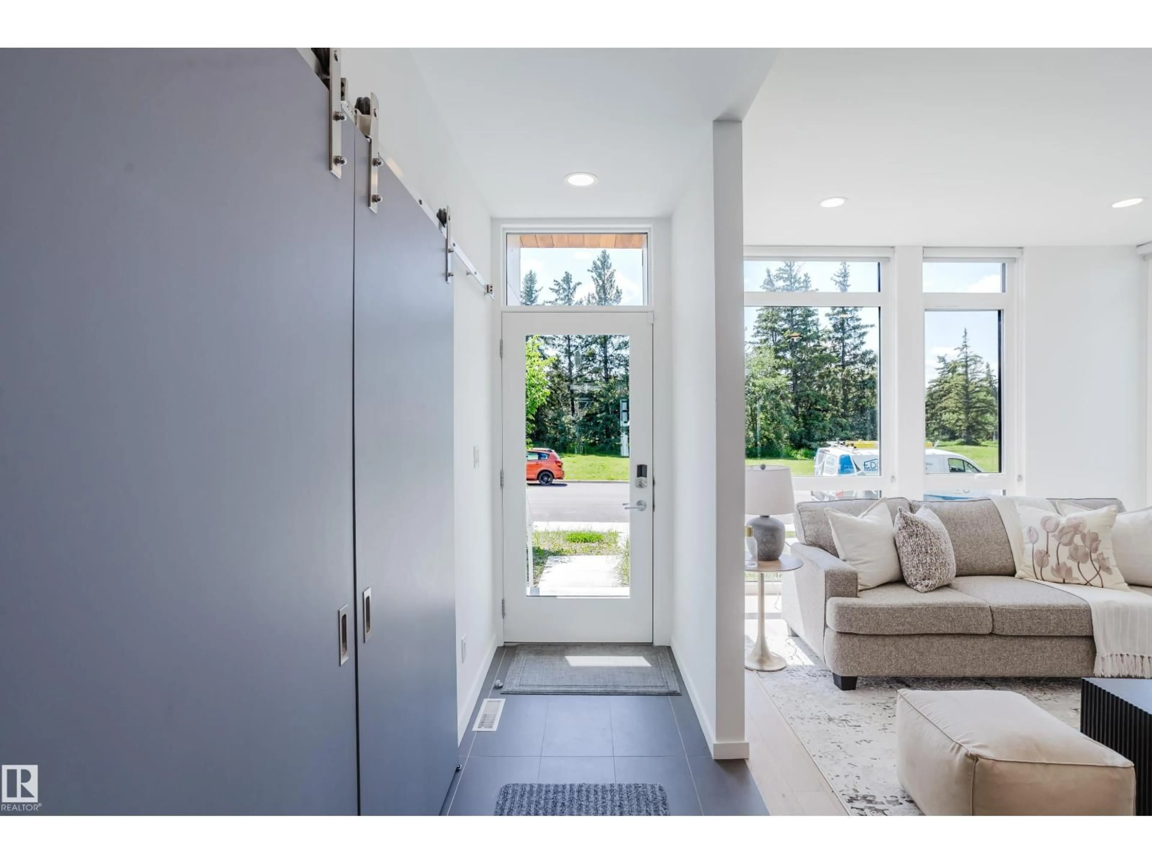 Indoor entryway for NW - 7405 89 ST, Edmonton Alberta T6C3J7