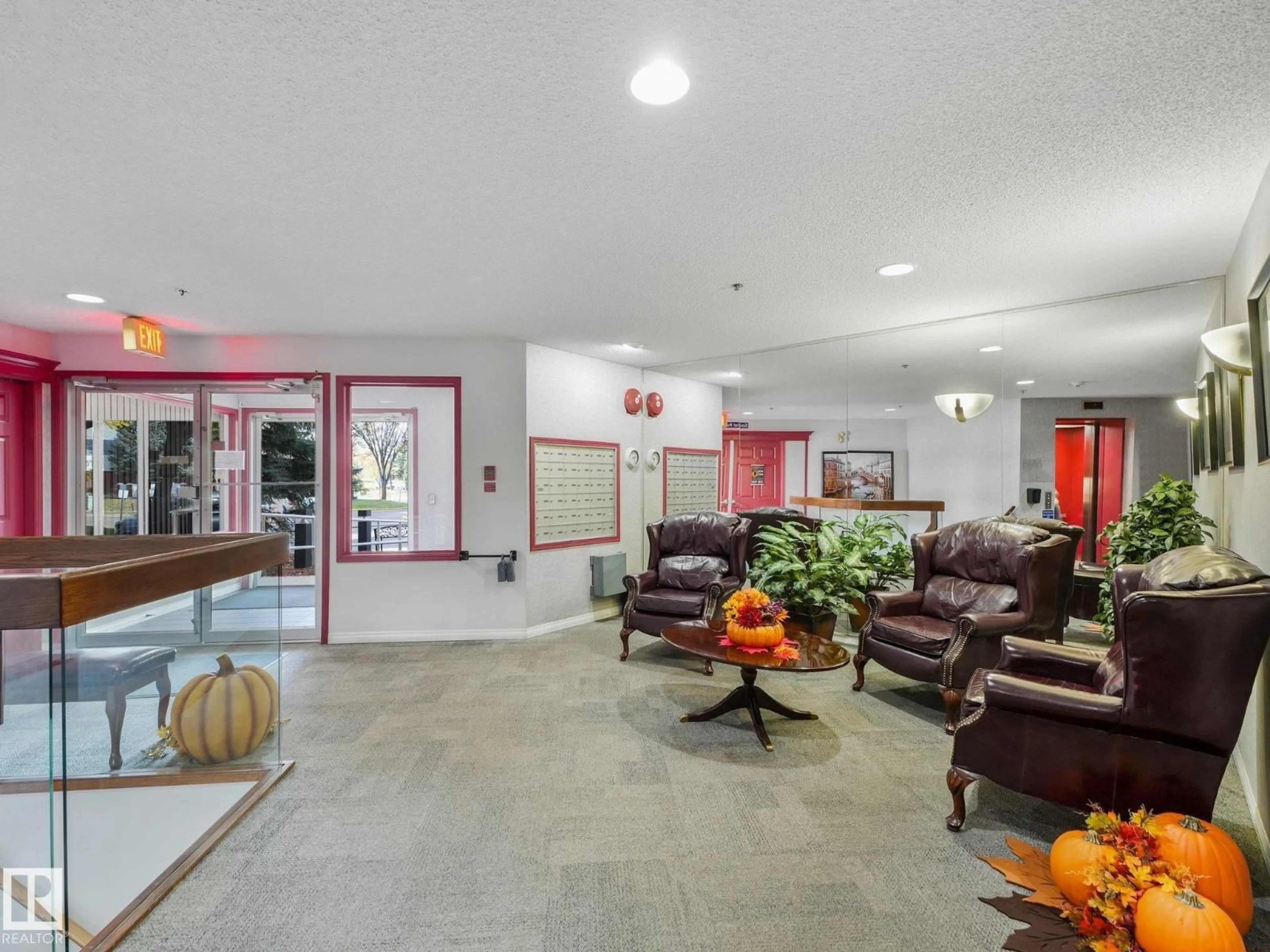 Lobby for #307 - 17511 98A AV, Edmonton Alberta T5T6A2