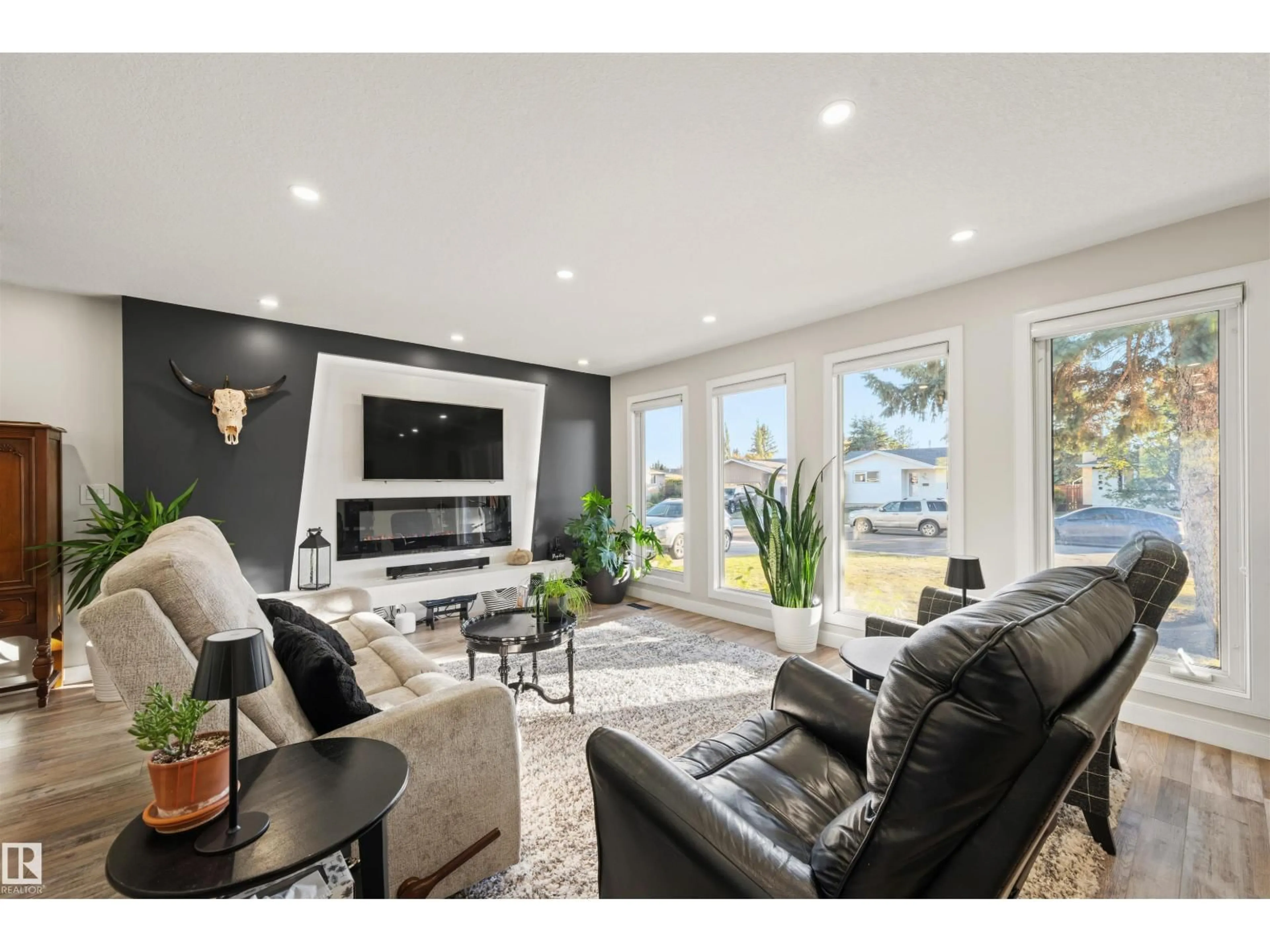 Living room with furniture, unknown for 18512 90 AV, Edmonton Alberta T5T1N7