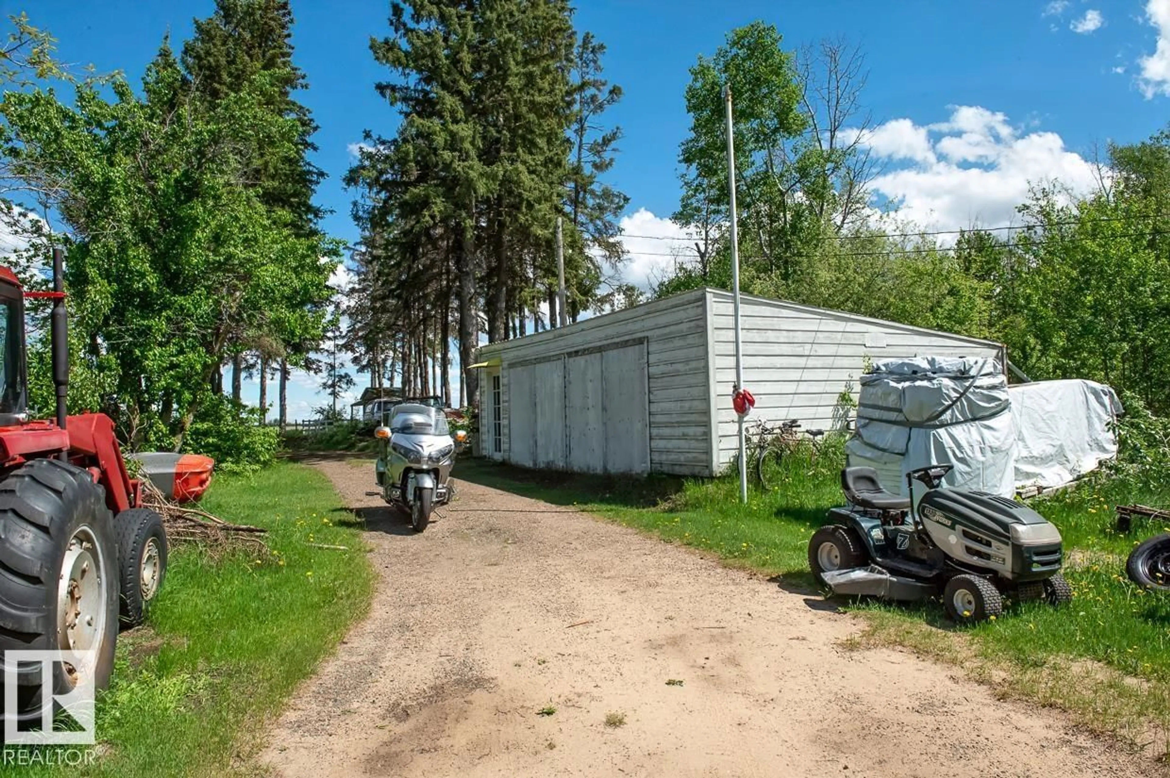 Shed for 1029 TWP ROAD 522, Rural Parkland County Alberta T7X1X8