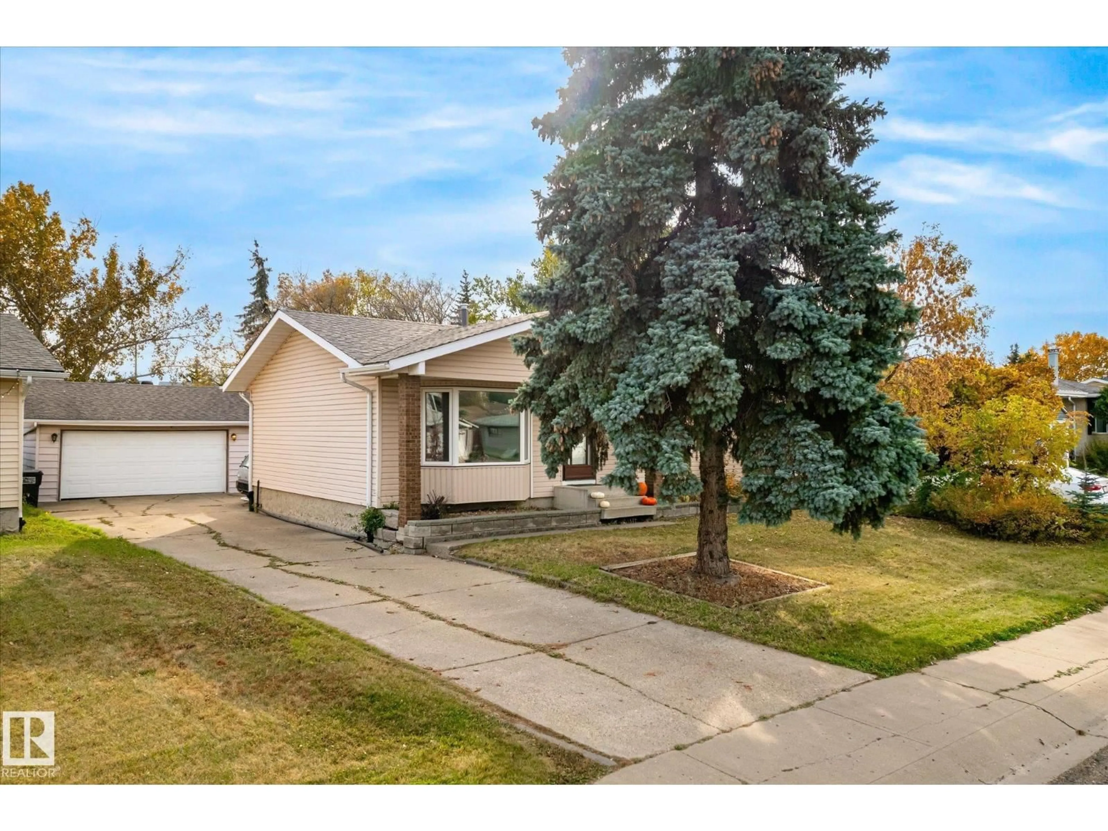 Unknown for 6013 34A AV, Edmonton Alberta T6L1C9