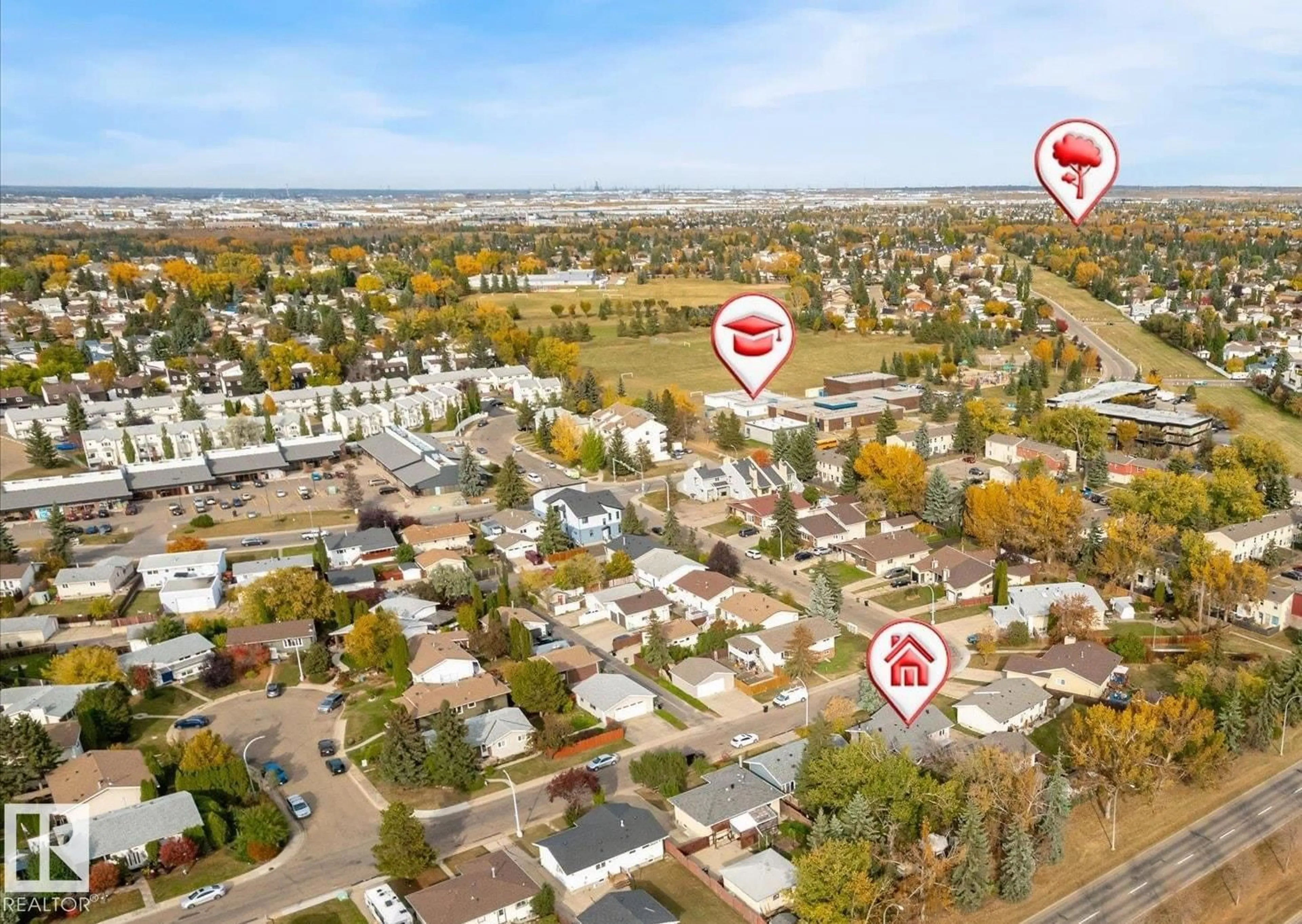 A pic from outside/outdoor area/front of a property/back of a property/a pic from drone, street for 6013 34A AV, Edmonton Alberta T6L1C9
