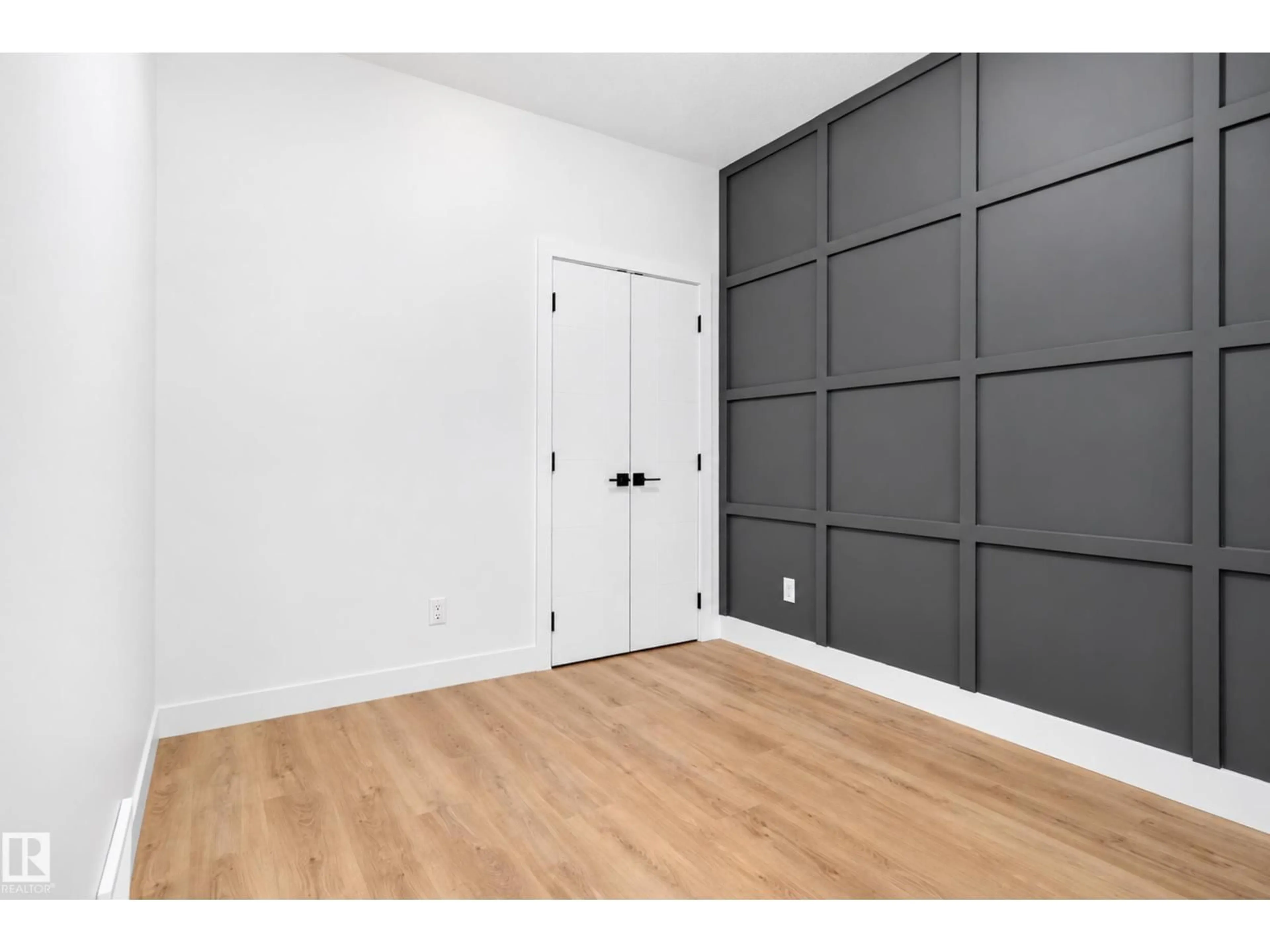 Storage room or clothes room or walk-in closet for 318 ELLIOTT WD, Fort Saskatchewan Alberta T8L3X6