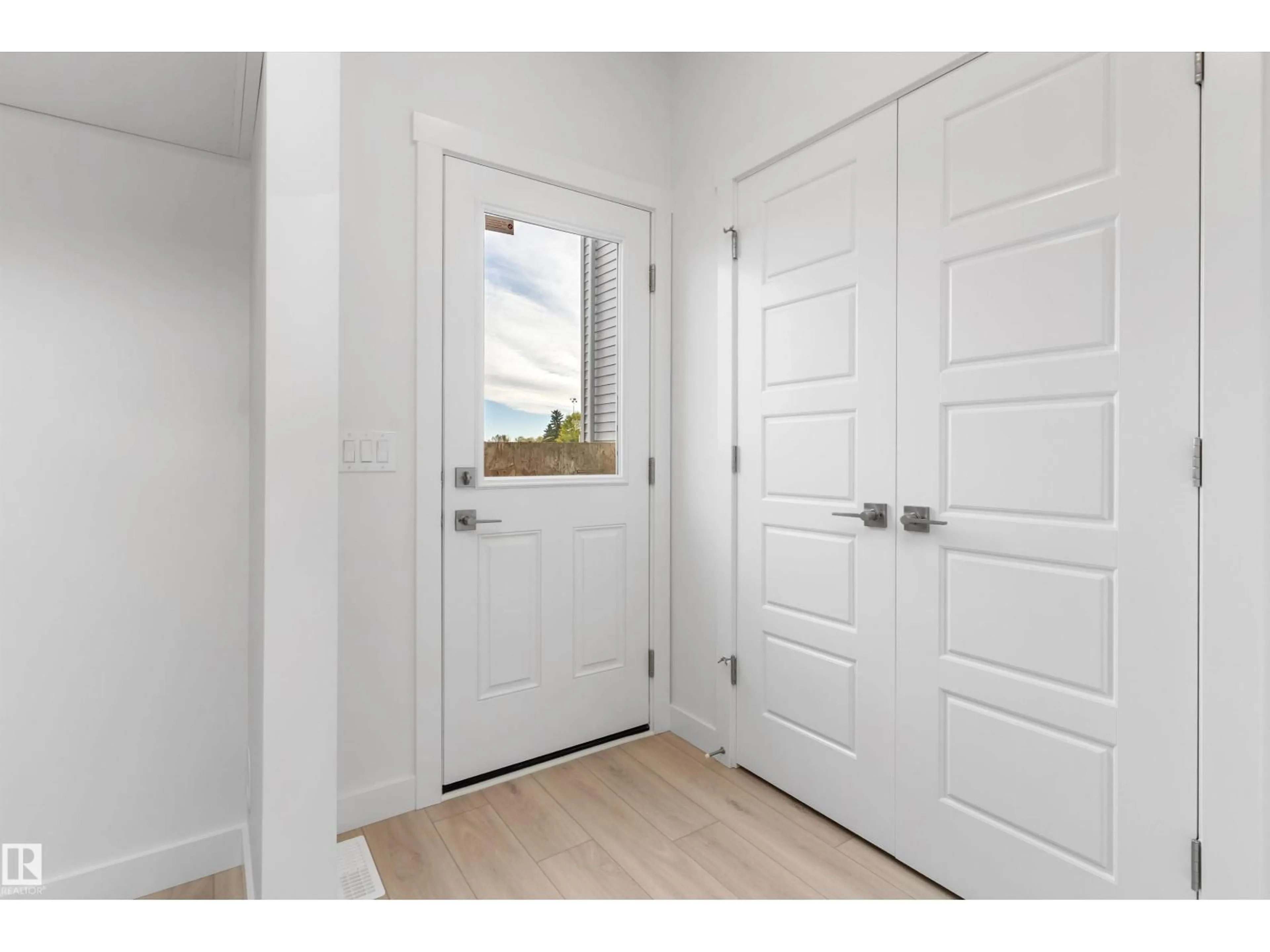 Indoor entryway for 4203 63 ST, Beaumont Alberta T4X0X5