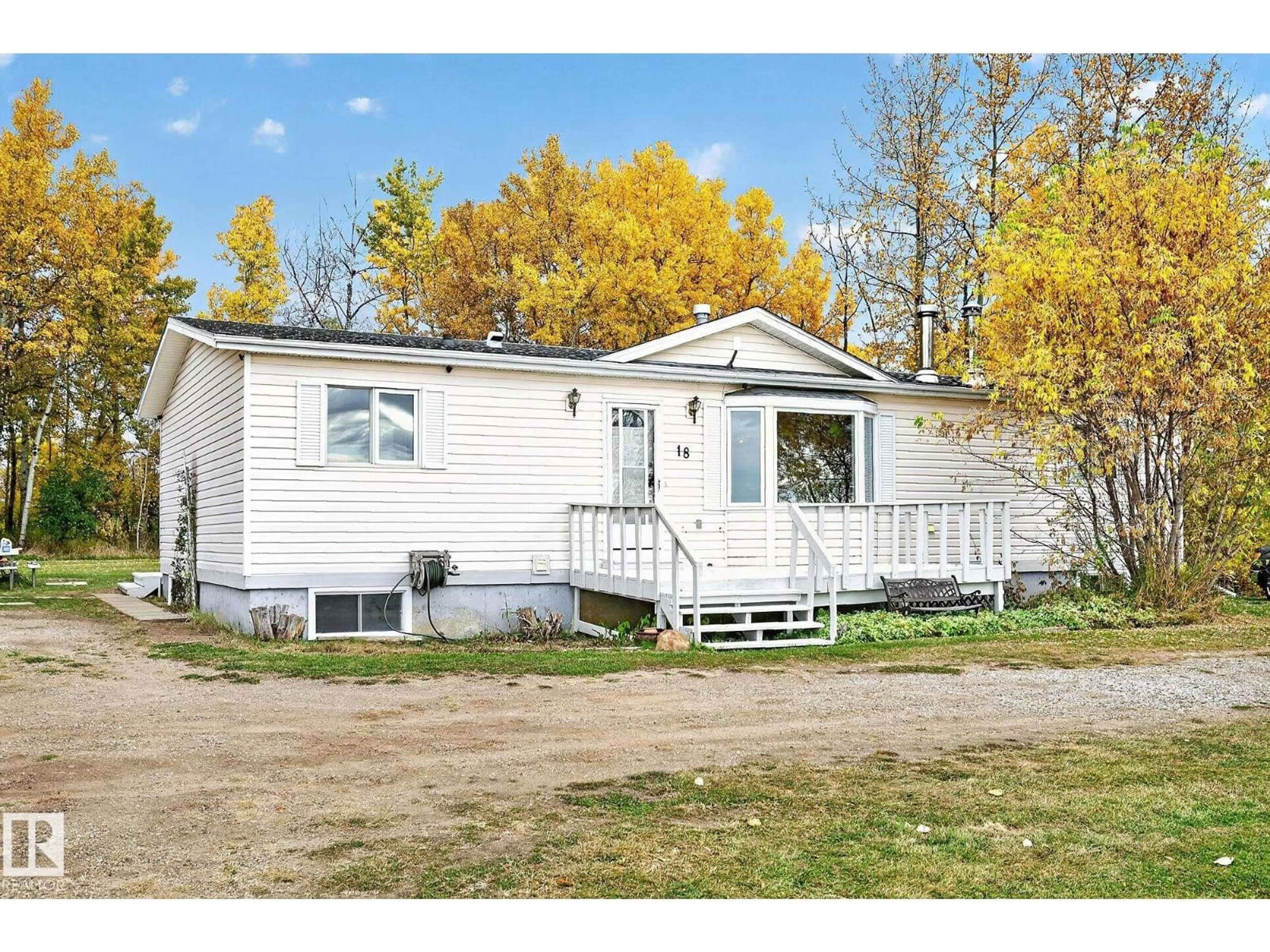 Home with vinyl exterior material, street for 53319 - 18 RGE ROAD 14, Rural Parkland County Alberta T7Y0C2