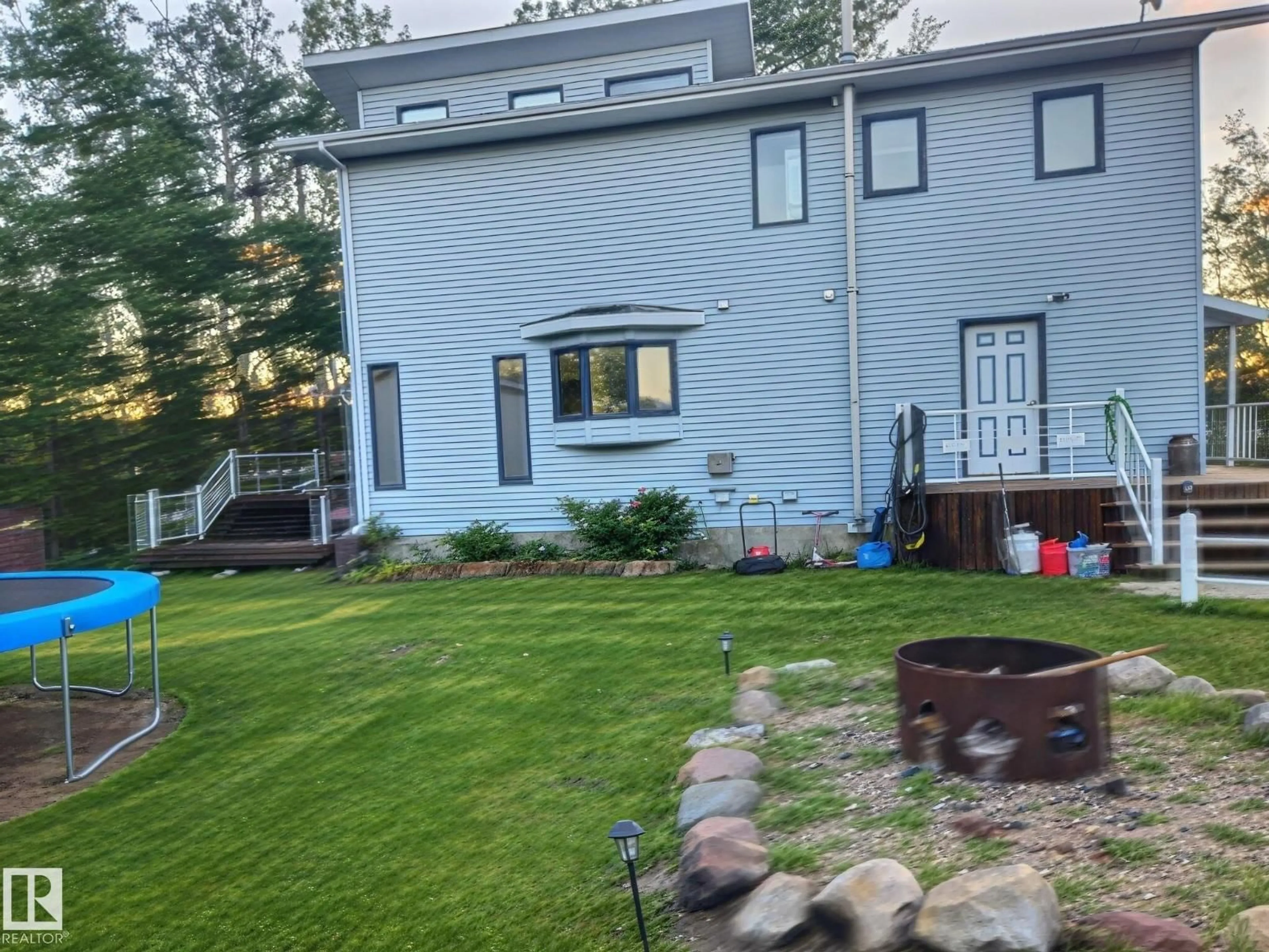 A pic from outside/outdoor area/front of a property/back of a property/a pic from drone, mountain view for 58532 - 301 RANGE ROAD 113, Rural St. Paul County Alberta T0A3A0