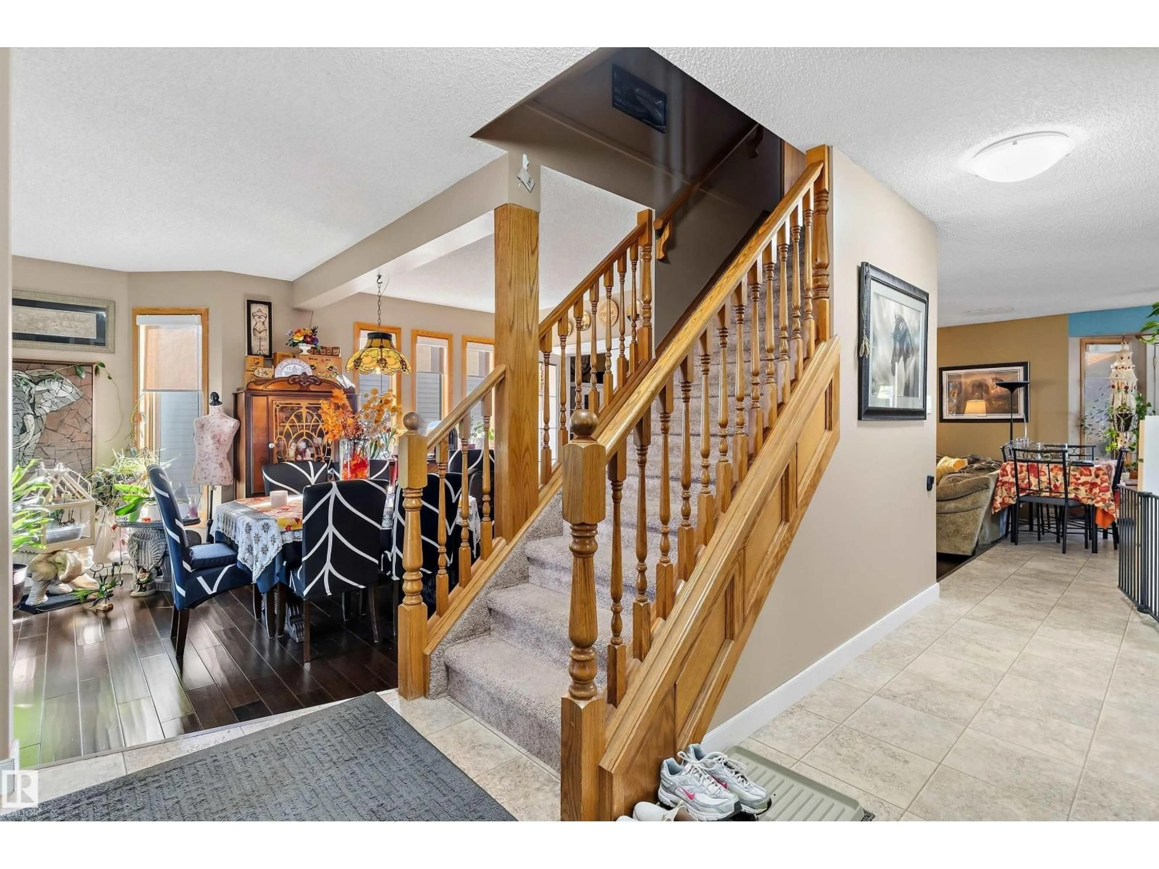 Indoor foyer for 210 WEST LIBERTY CR, Millet Alberta T0C1Z0