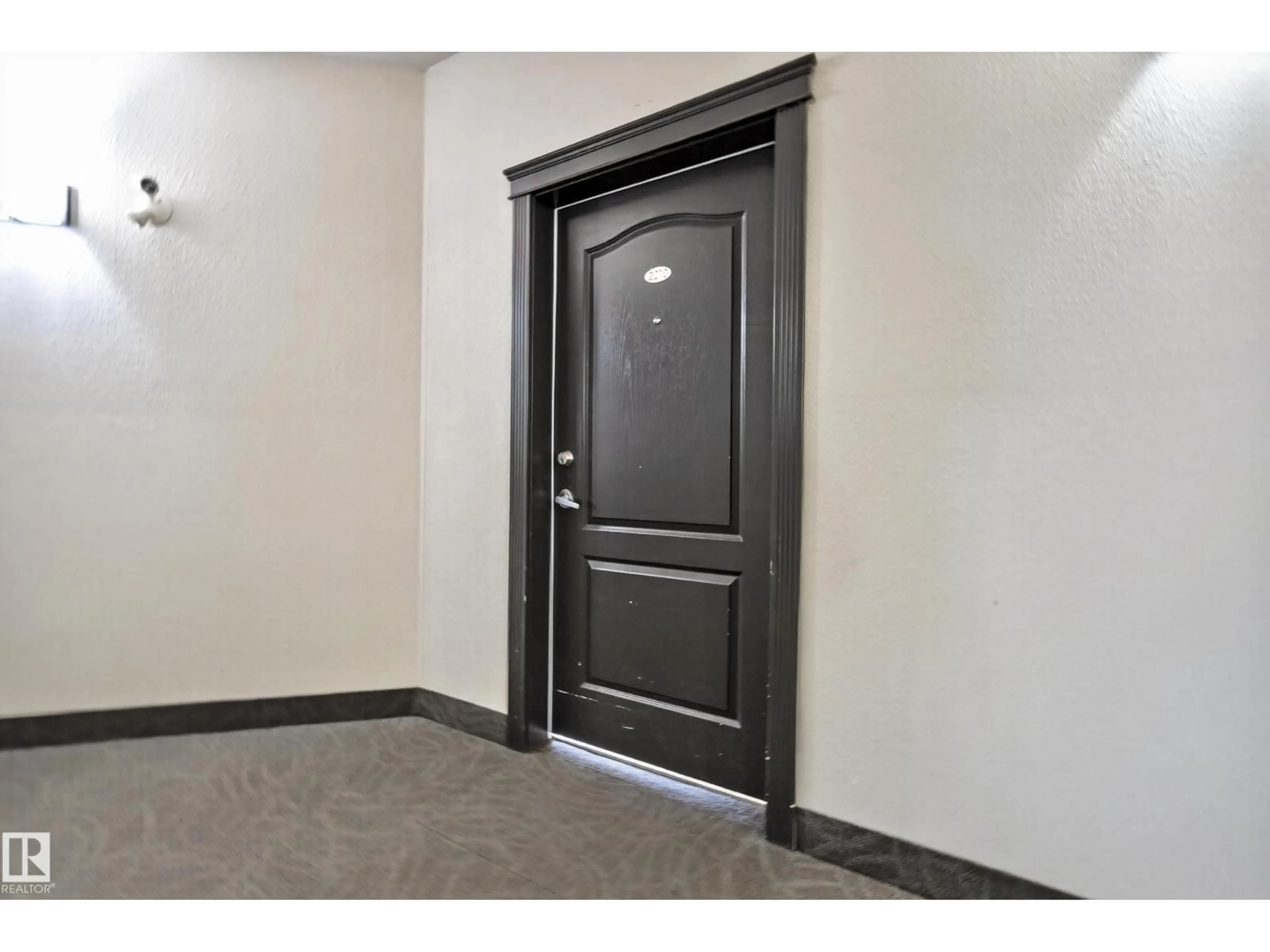 Indoor entryway for #2212 - 2212 CLAREVIEW STATION DR, Edmonton Alberta T5Y0E5