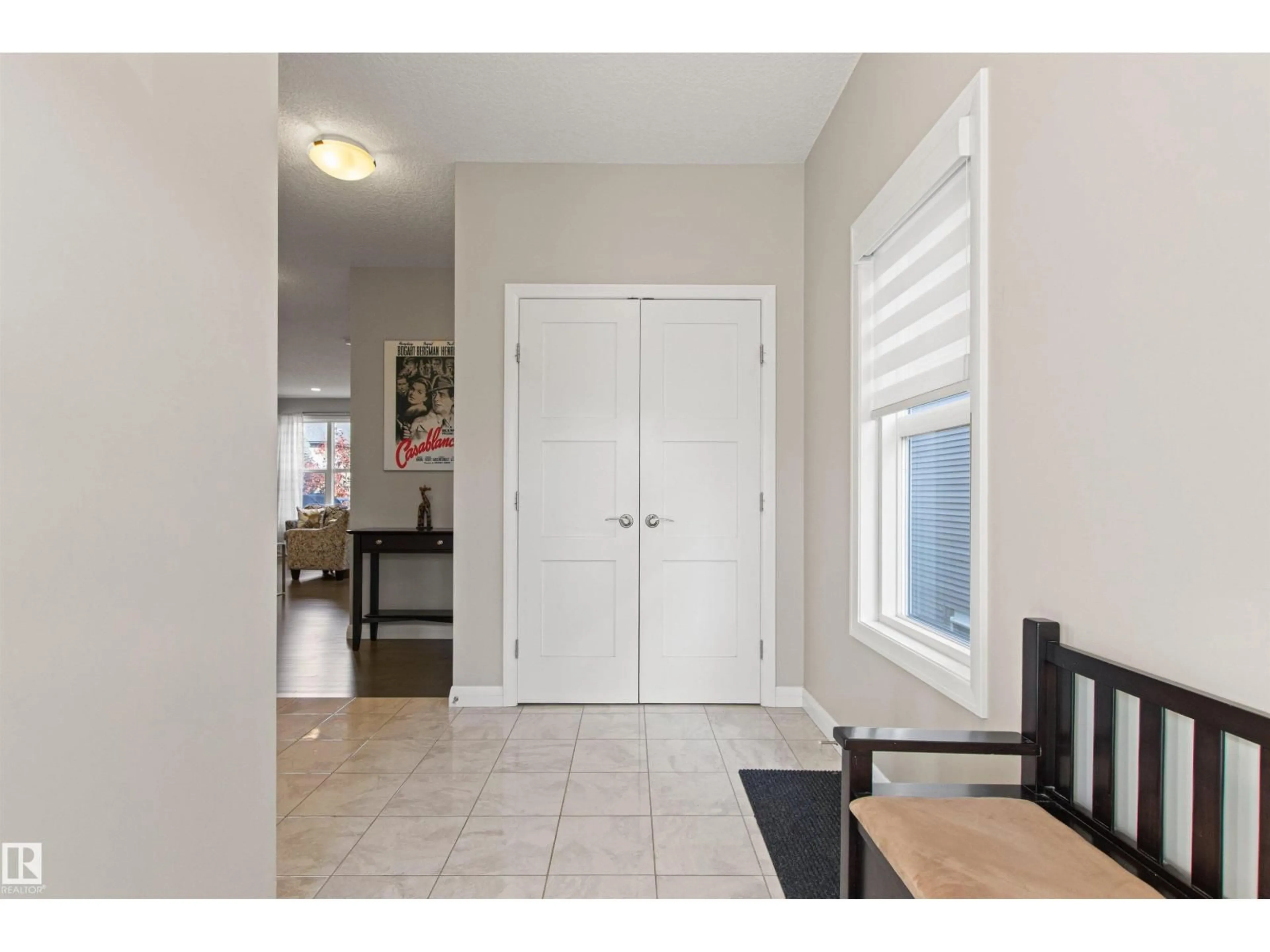 Indoor entryway for NW - 6124 175 AV, Edmonton Alberta T5Y3N7