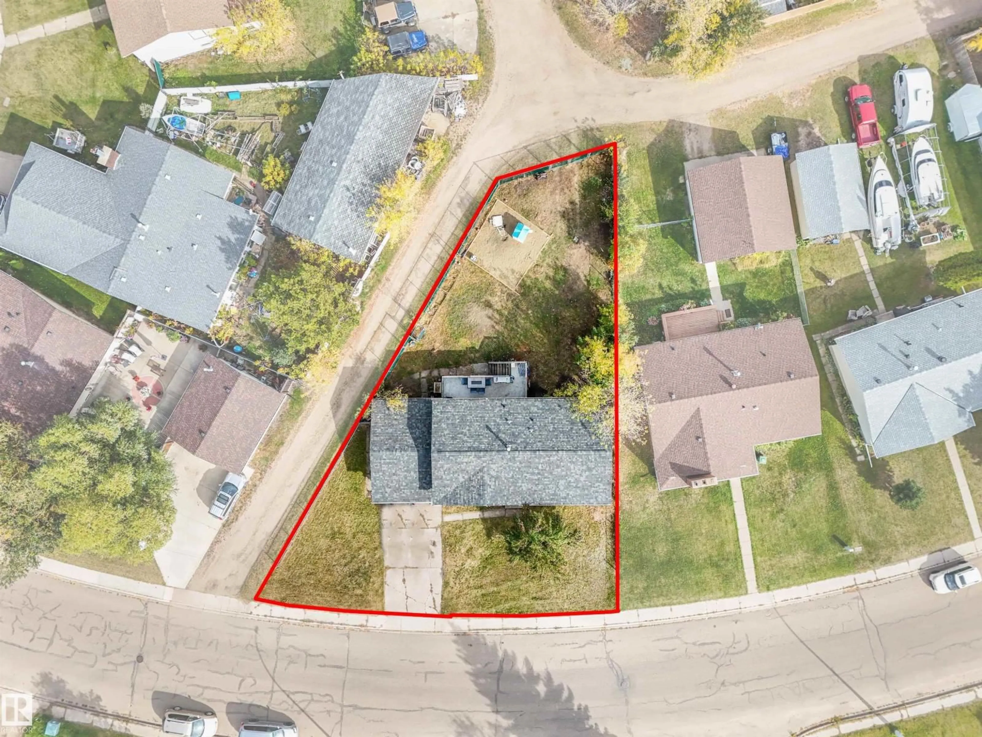 A pic from outside/outdoor area/front of a property/back of a property/a pic from drone, street for 5535 55A ST, Wetaskiwin Alberta T9A2A7