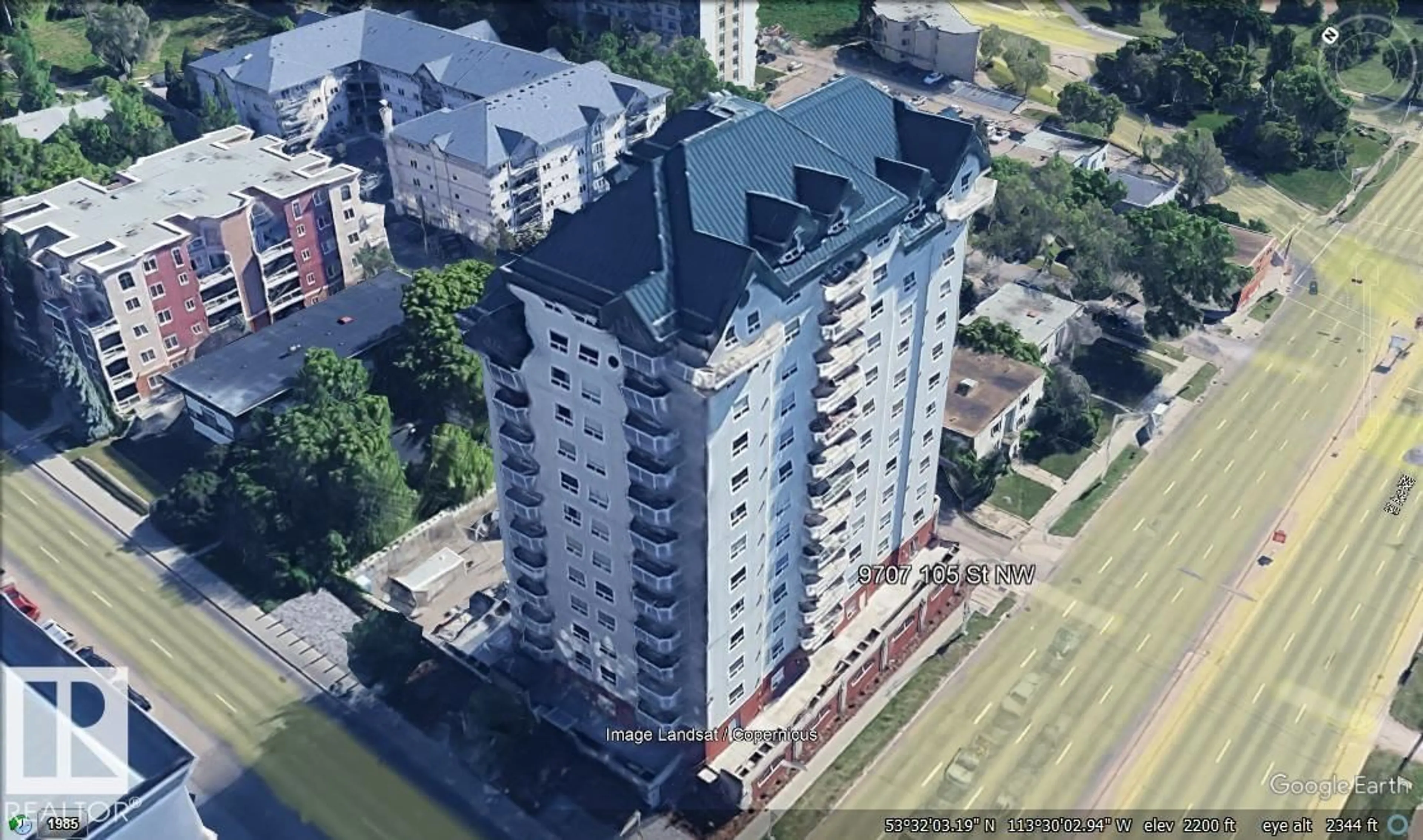 A pic from outside/outdoor area/front of a property/back of a property/a pic from drone, city buildings view from balcony for 1402 - 9707 105 ST, Edmonton Alberta T5K2Y4