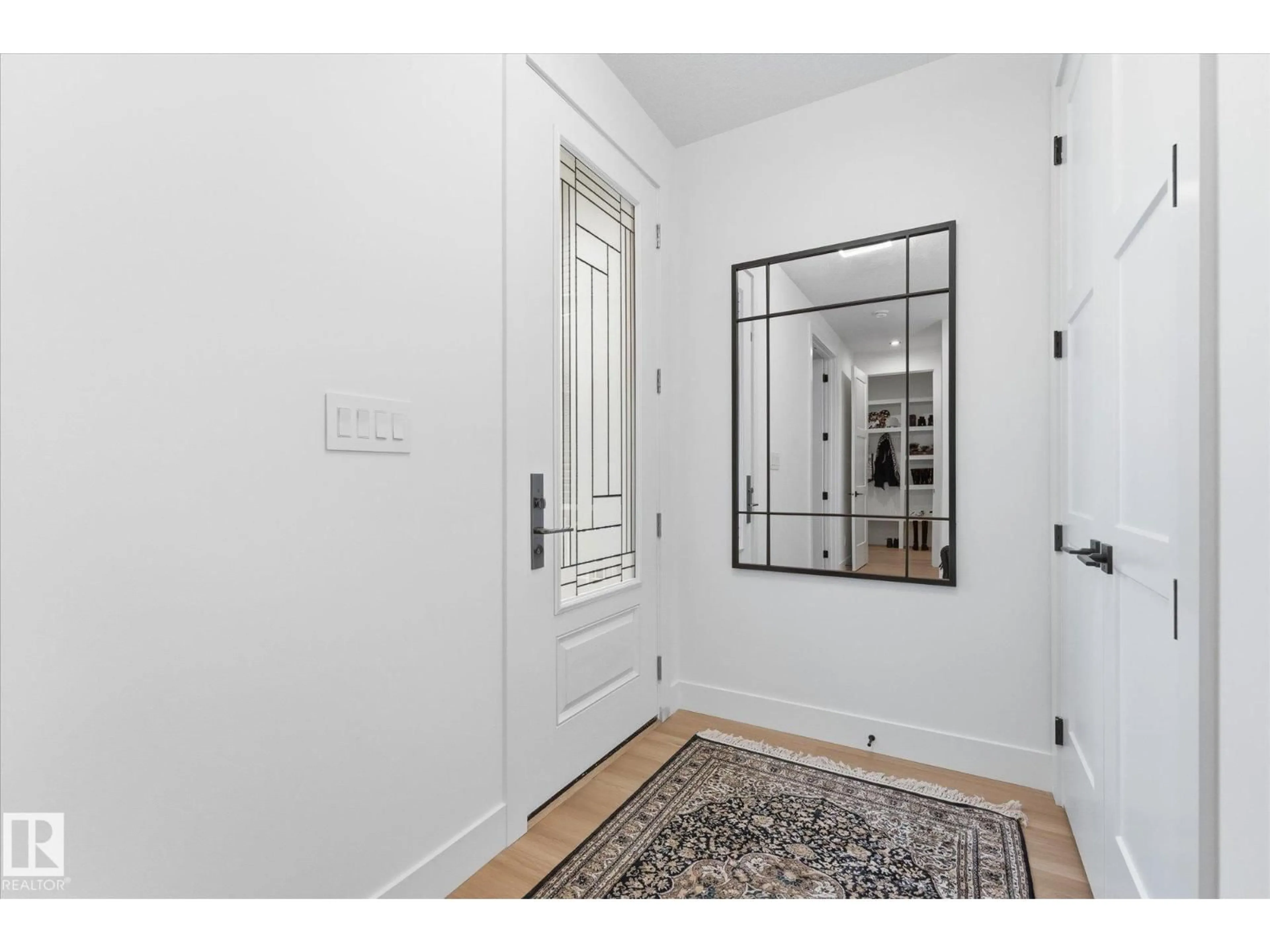 Indoor entryway for 125 STARLING WY, Fort Saskatchewan Alberta T8L1R5