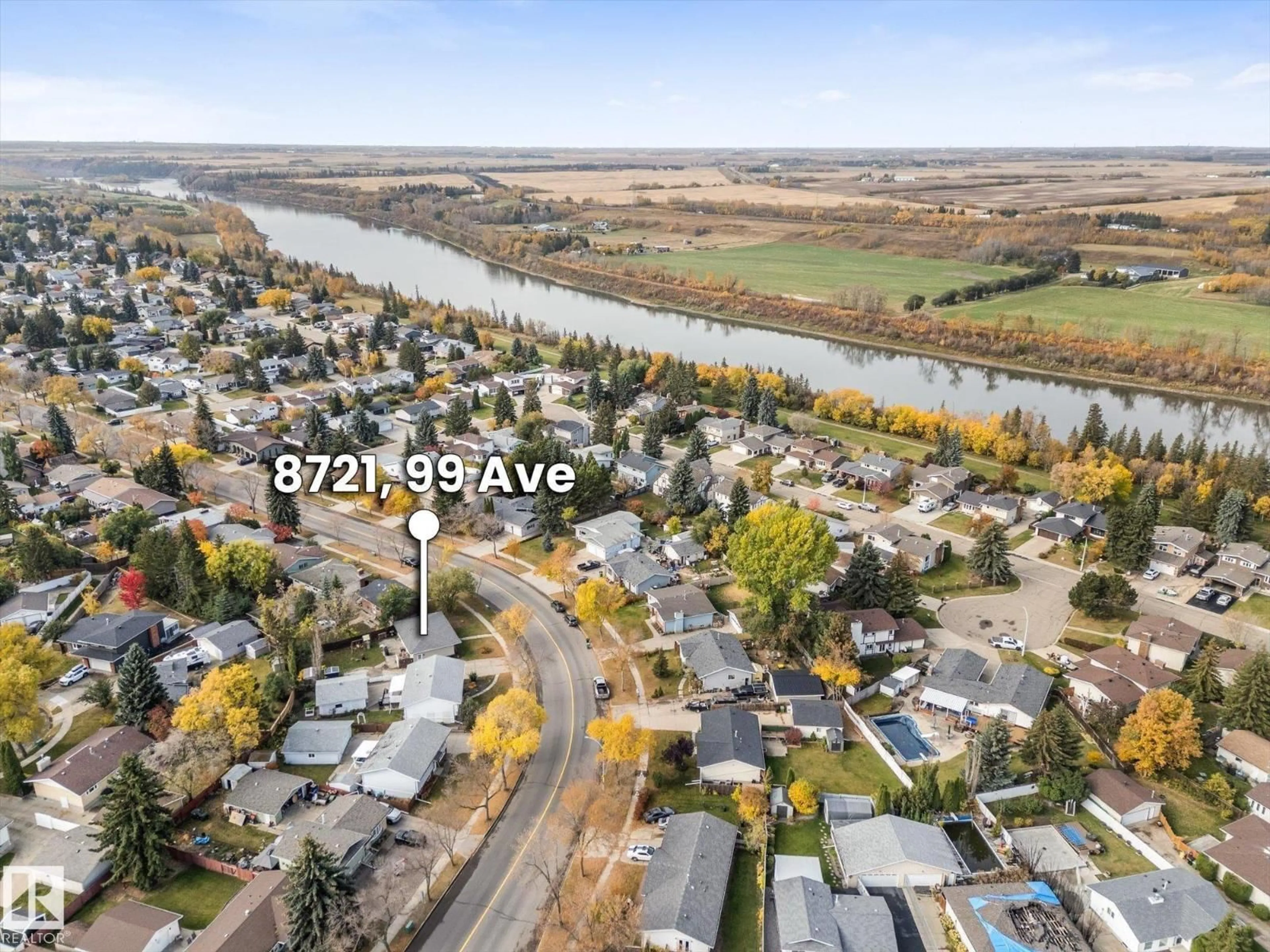 A pic from outside/outdoor area/front of a property/back of a property/a pic from drone, water/lake/river/ocean view for 8721 99 AV, Fort Saskatchewan Alberta T8L2Y4