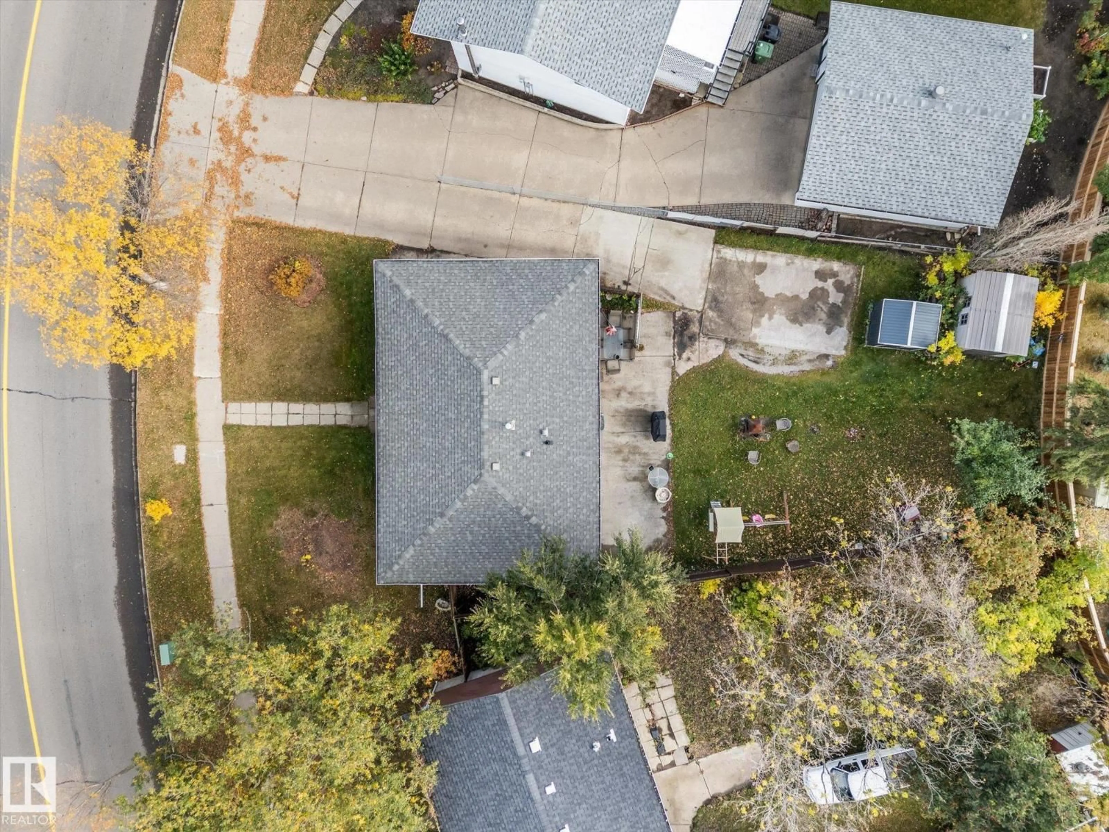 A pic from outside/outdoor area/front of a property/back of a property/a pic from drone, street for 8721 99 AV, Fort Saskatchewan Alberta T8L2Y4