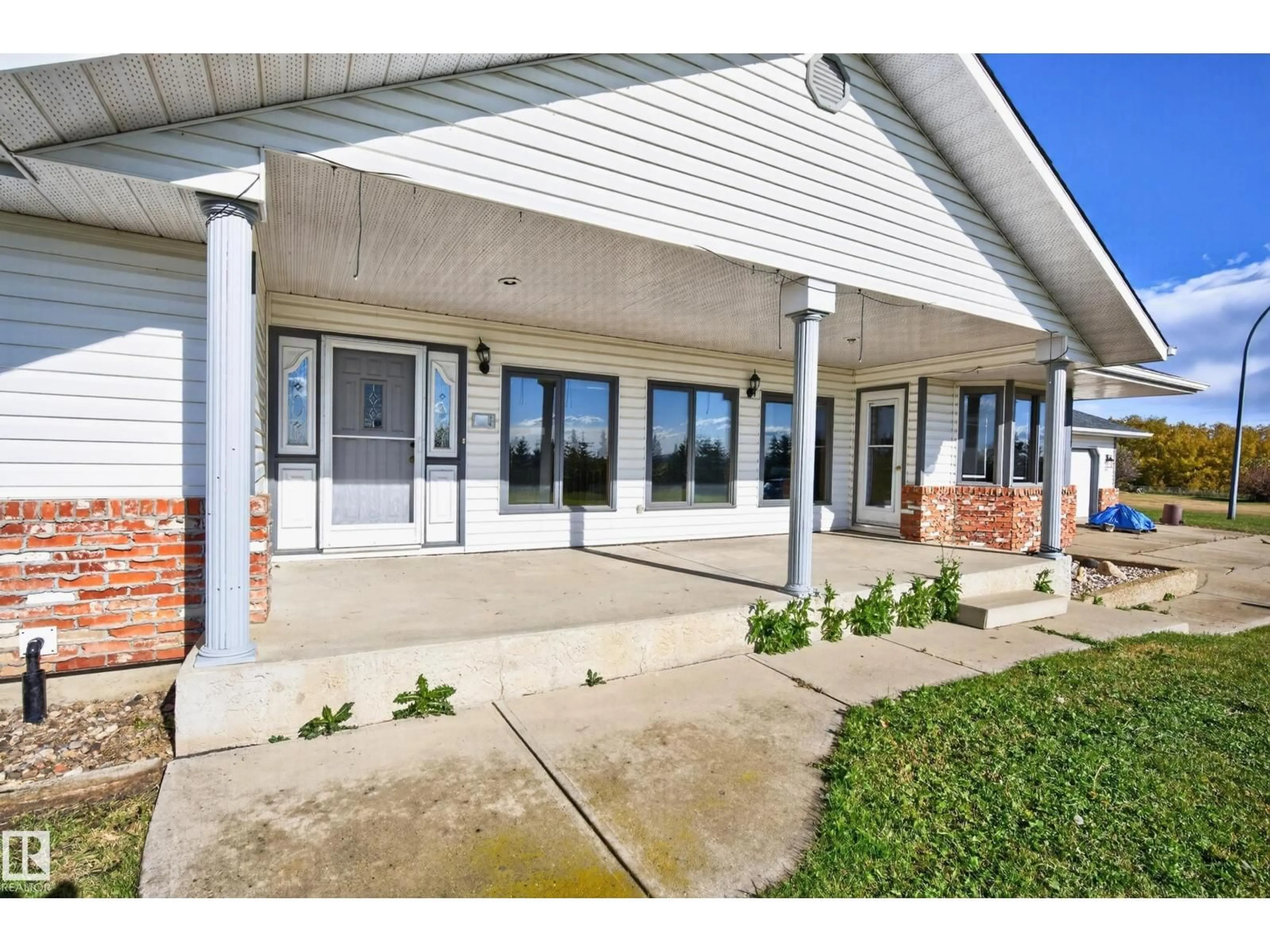 Unknown for 19403 FORT RD NE, Edmonton Alberta T5Y6H2