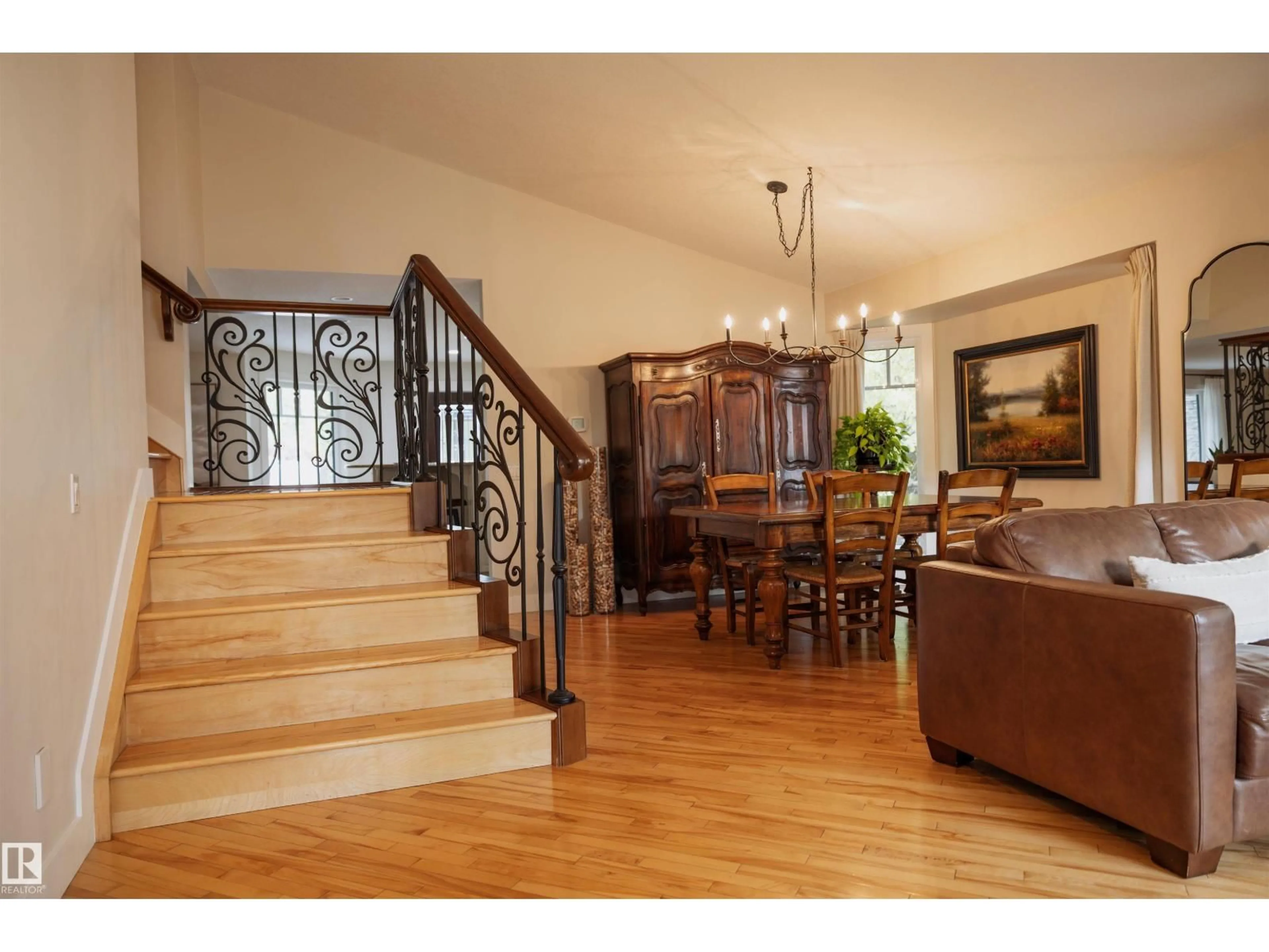 Indoor foyer for 48 ASTER PT, Sherwood Park Alberta T8H1M6