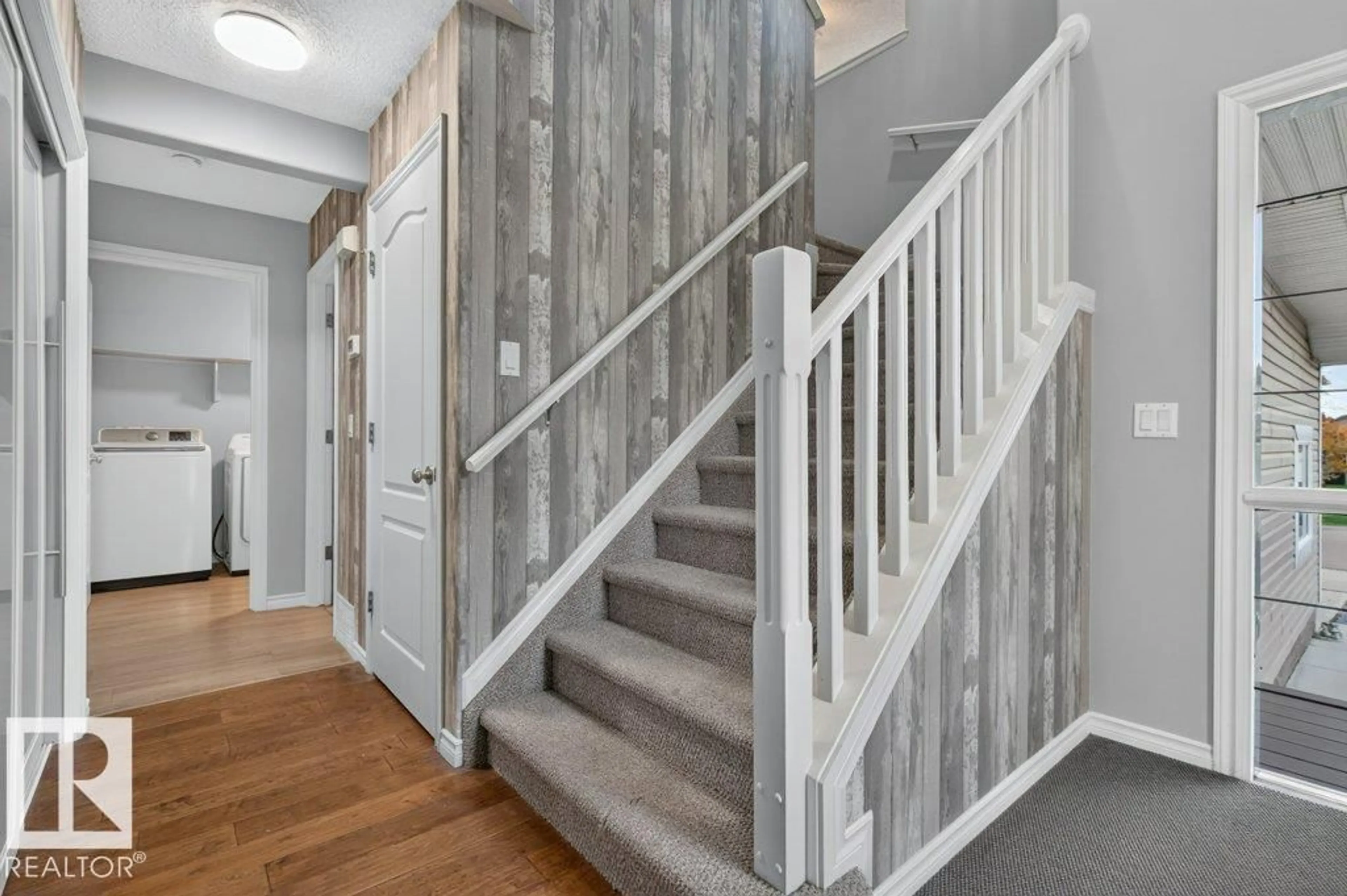 Indoor entryway for 31 DOUGLAS CR, Leduc Alberta T9E8P4