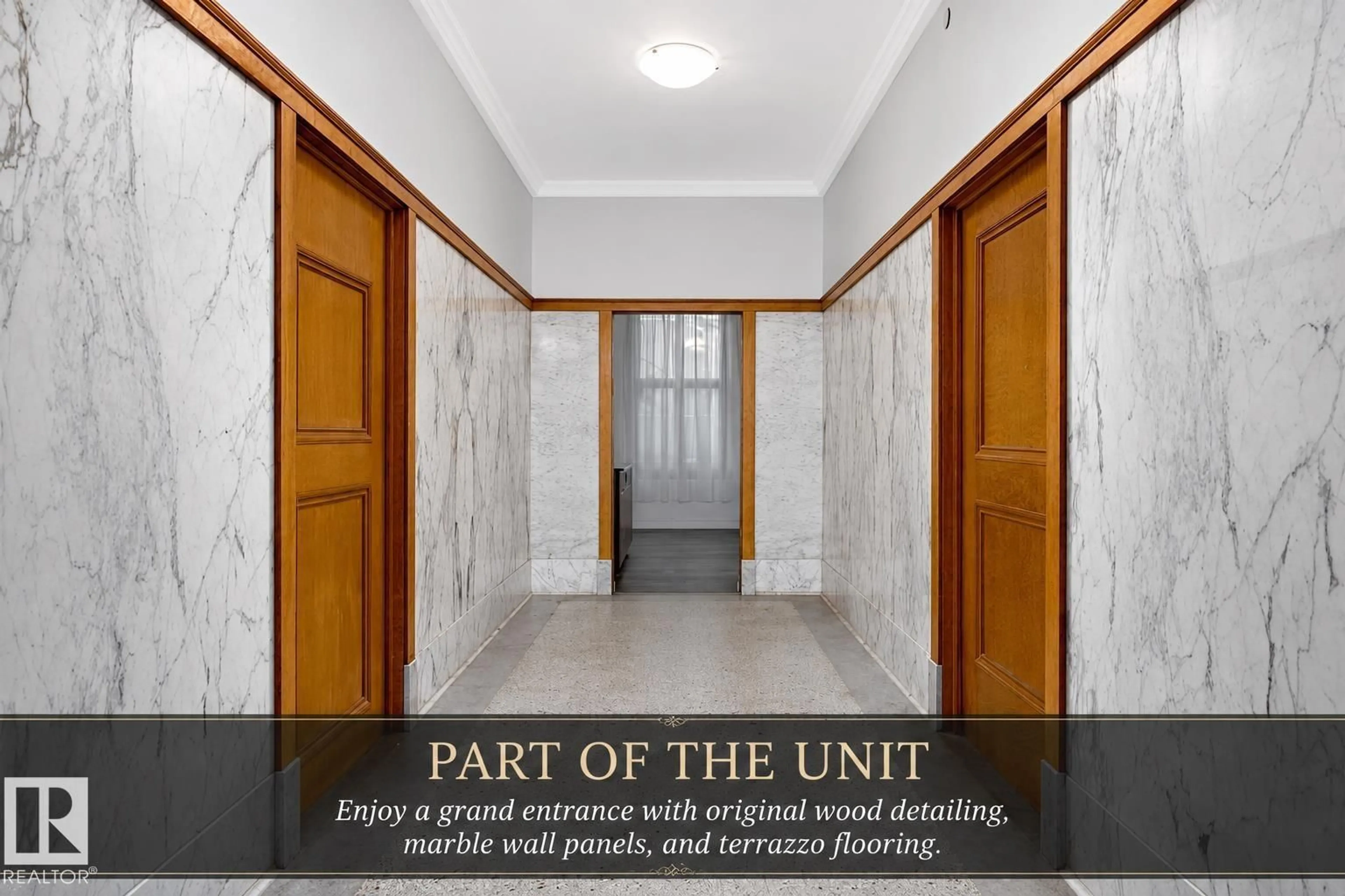 Indoor foyer for 210 - 10134 100 ST, Edmonton Alberta T5J0N8